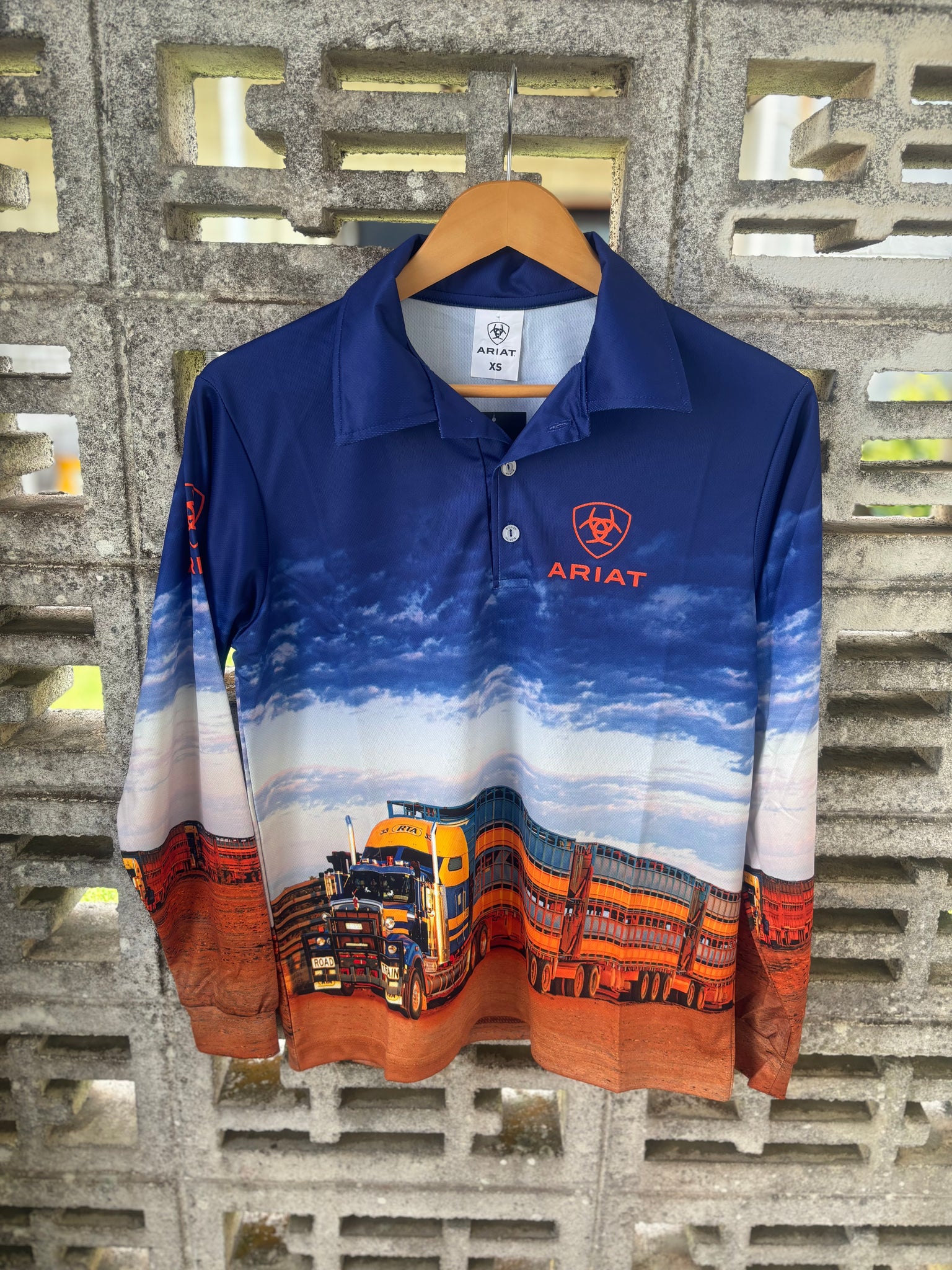 2004CLSP Ariat Unisex Fishing Shirt Roadtrain – LittleBit Country