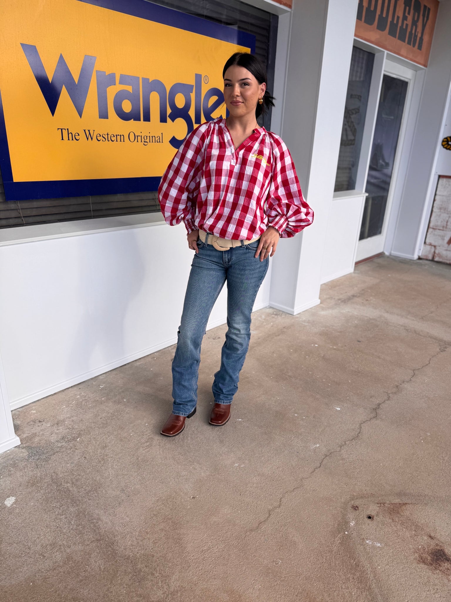 112371906 Wrangler Ladies Mae Bootcut 34" Leg Jeans