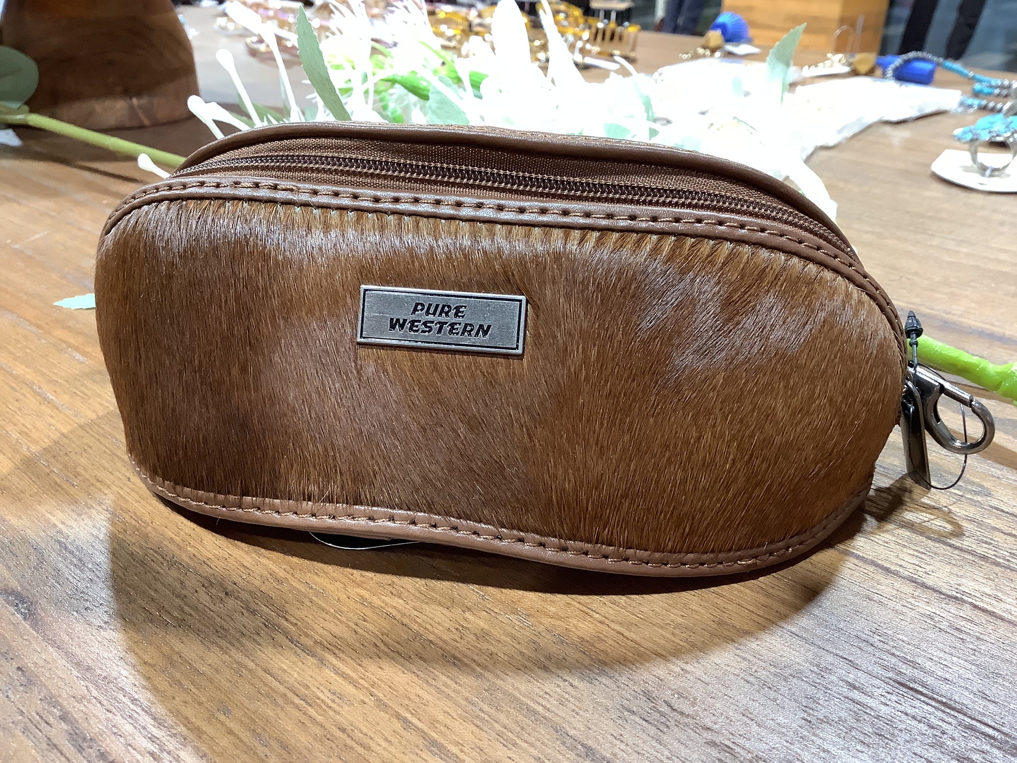 P5S2978CAS Pure Western Becca Glasses Case