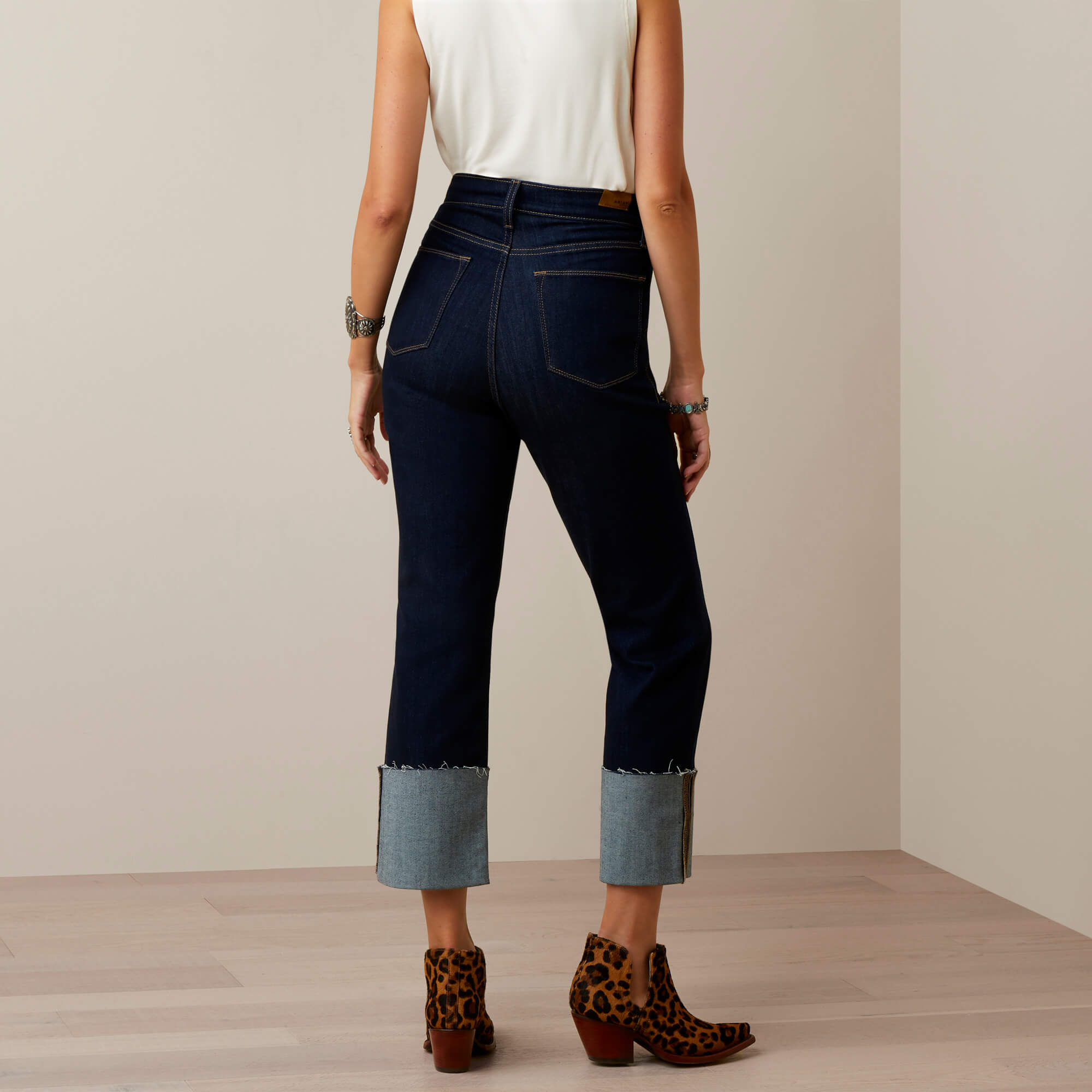 10044358 Ariat Ladies Ultra High Rise Straight Leg Crop Jean Jazmine Rinse