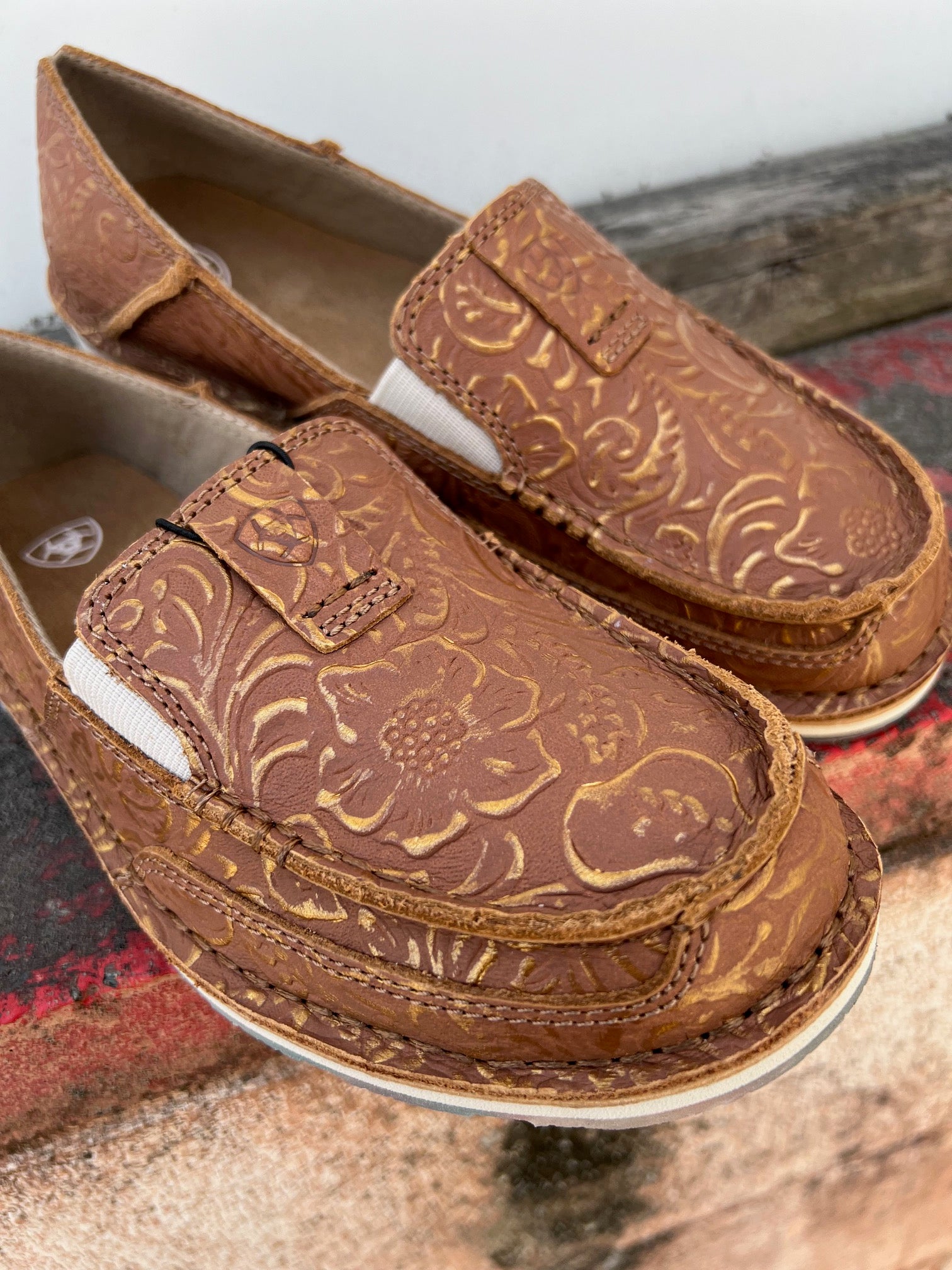Ariat cruiser metallic best sale bronze