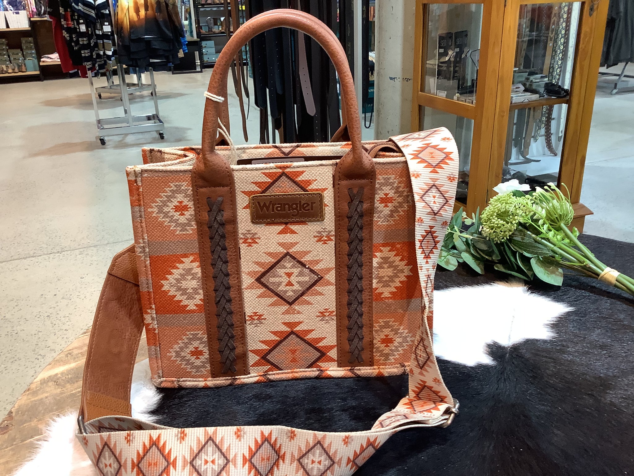 X5S2910BAG Wrangler Southwestern Macy Aztec Crossbody Bag Tan