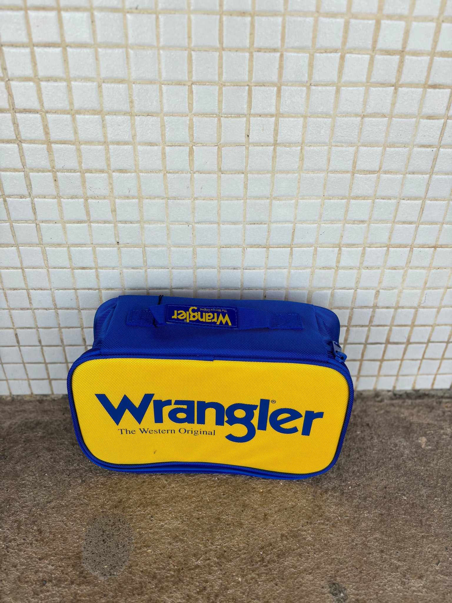 XCP1926LBG Wrangler Iconic Lunch Bag