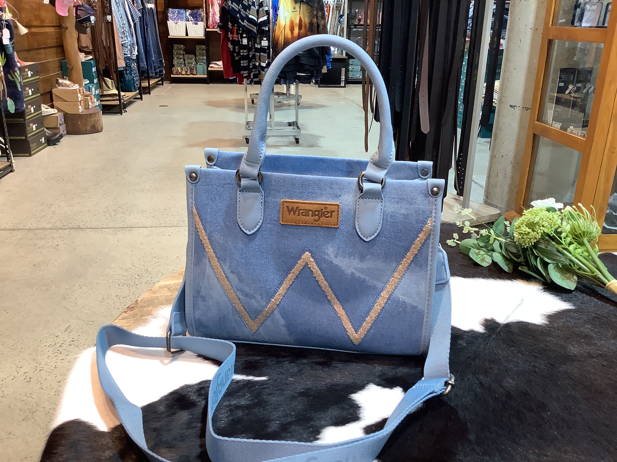 X5S2907BAG Wrangler Southwestern Willa Crossbody Bag Light Denim