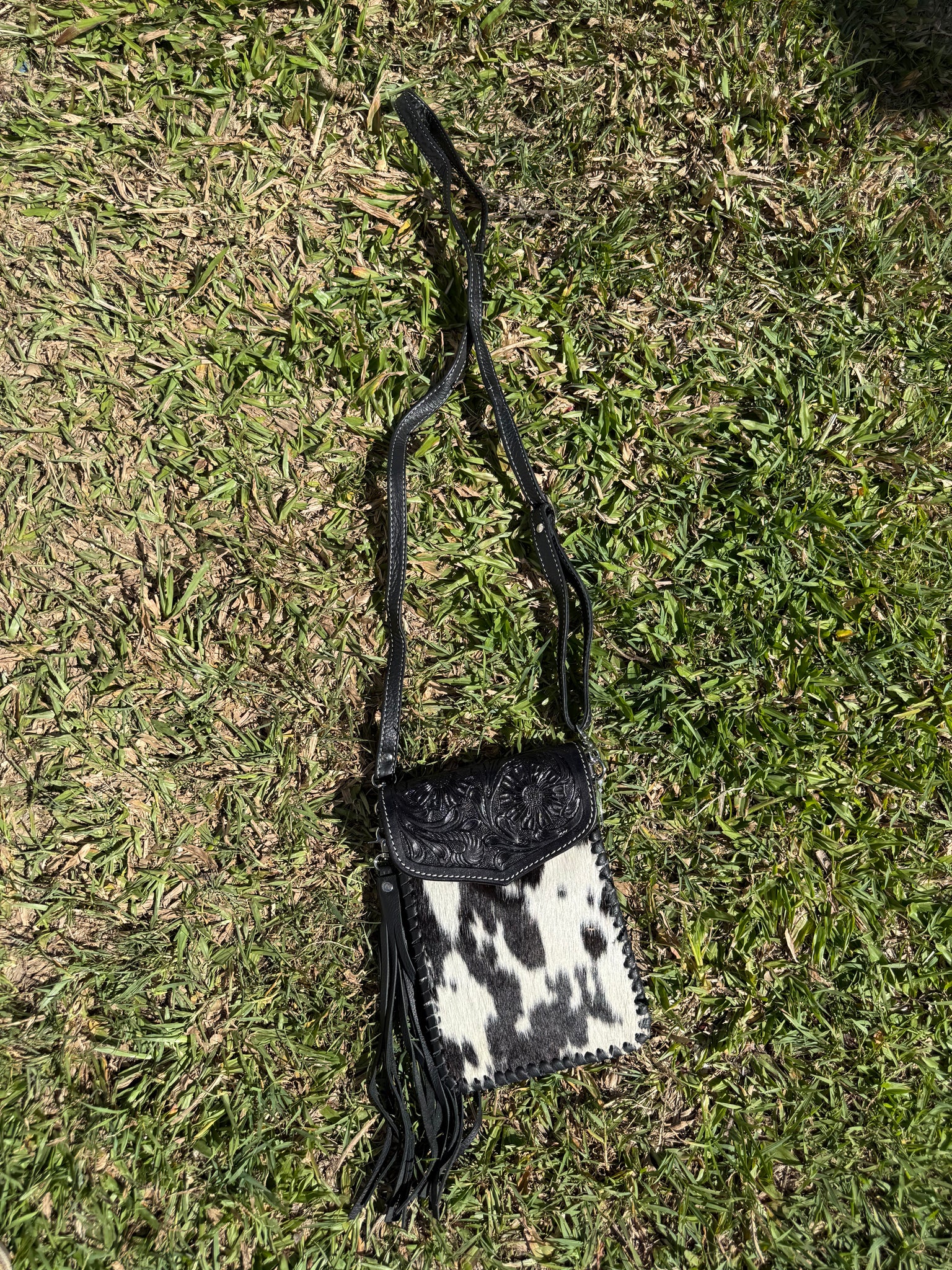 AB-10-07 Tole Cowhide Shoulder Bags