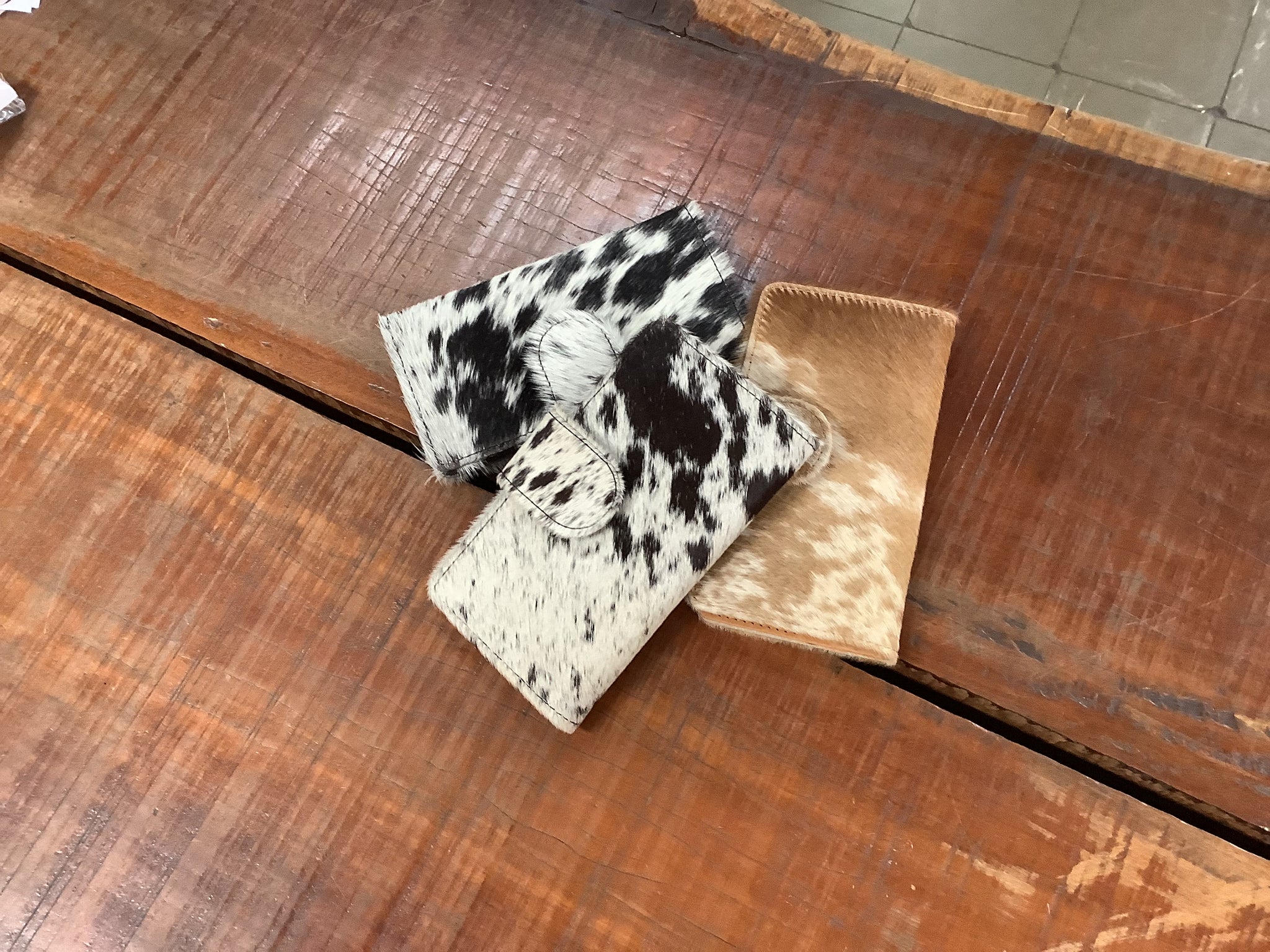 The Design Edge Vermont Small Flap Cowhide Wallet Jersey Hairon & Tan Leather