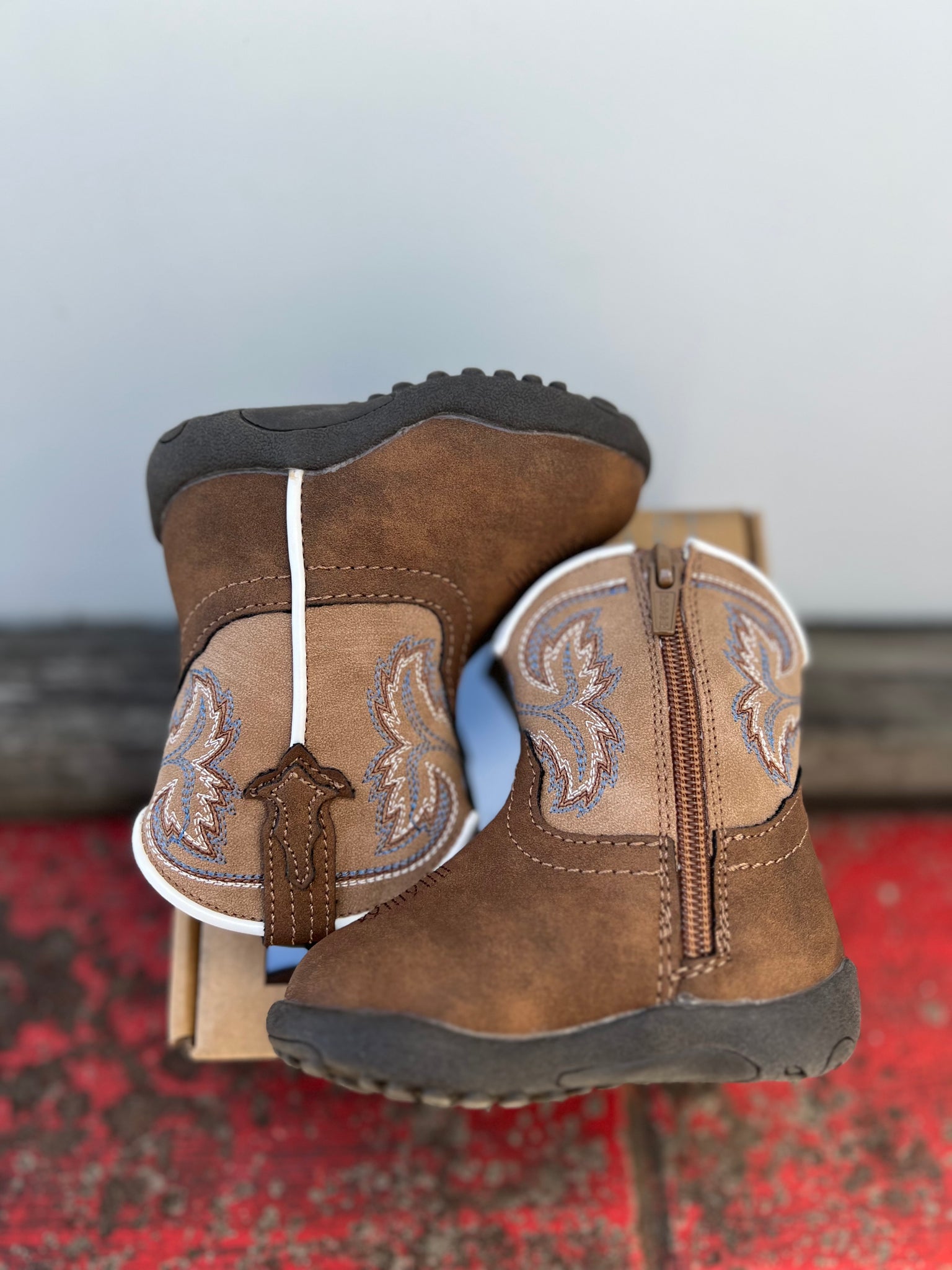 09-016-1900-3368 Roper Infant Cowbaby Eastwood Brown/Tan