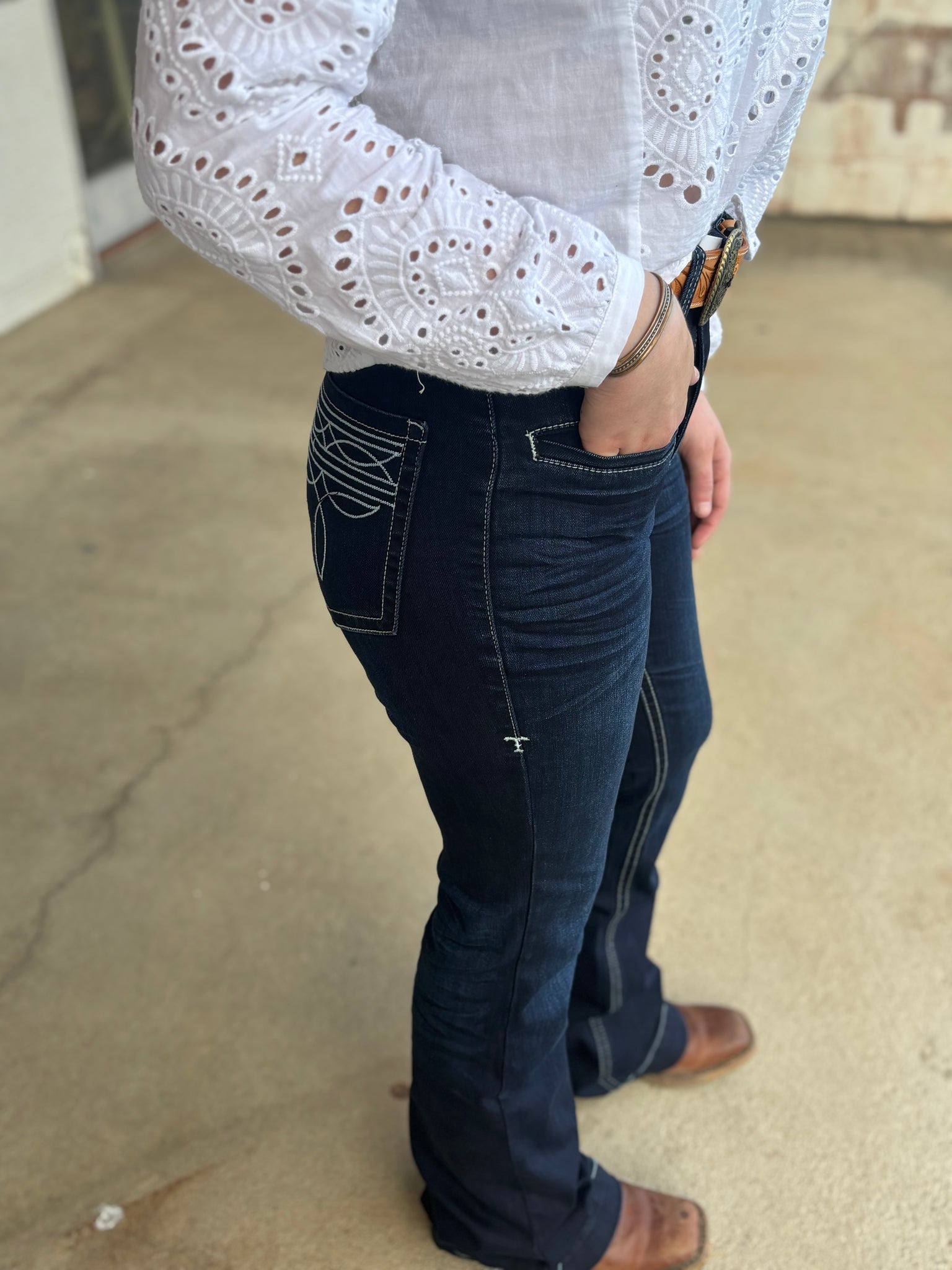 Cowgirl Tuff Ladies Boot Stitch Trouser Jeans 33" Leg