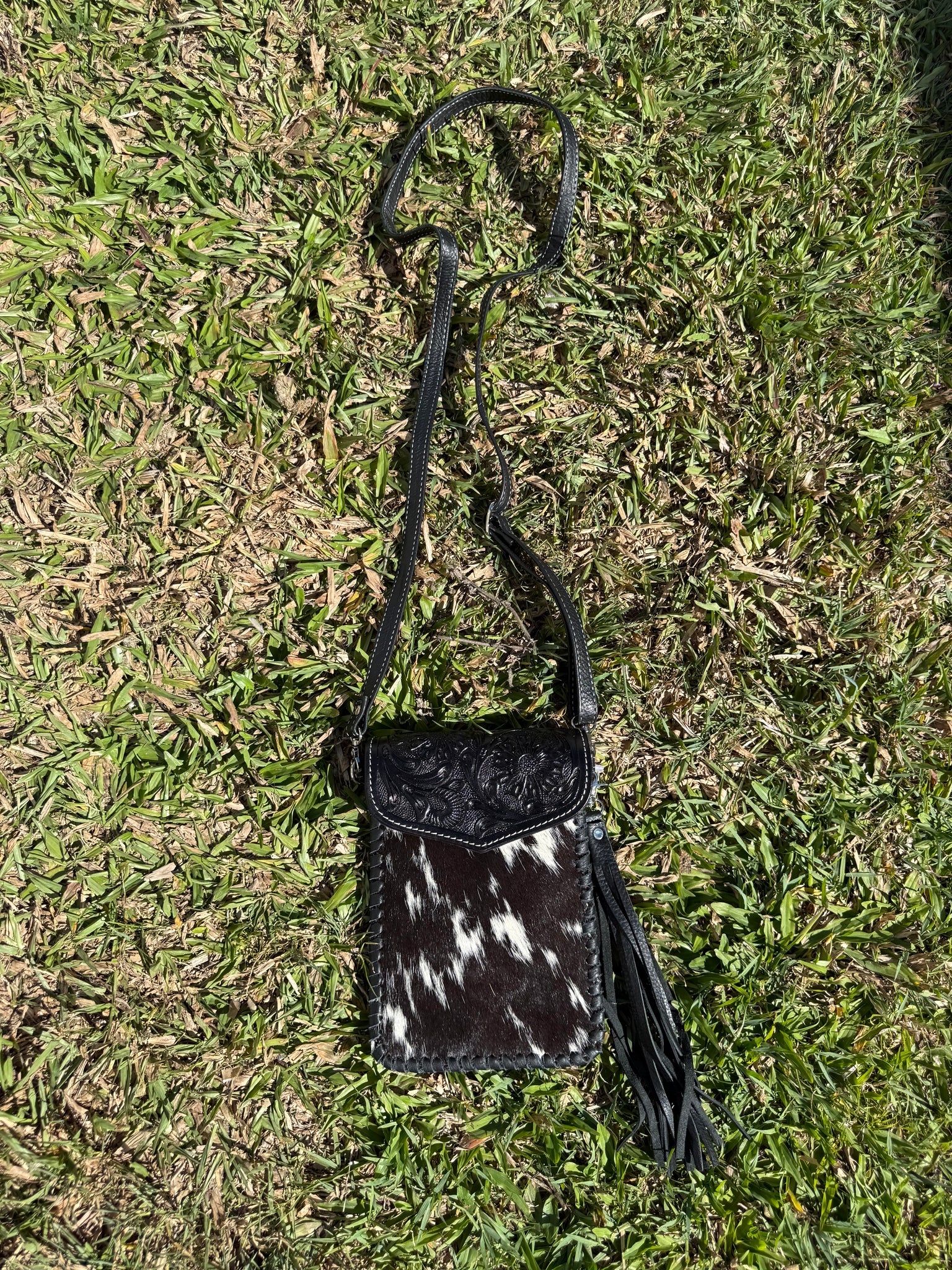 AB-10-06 Tole Cowhide Shoulder Bags
