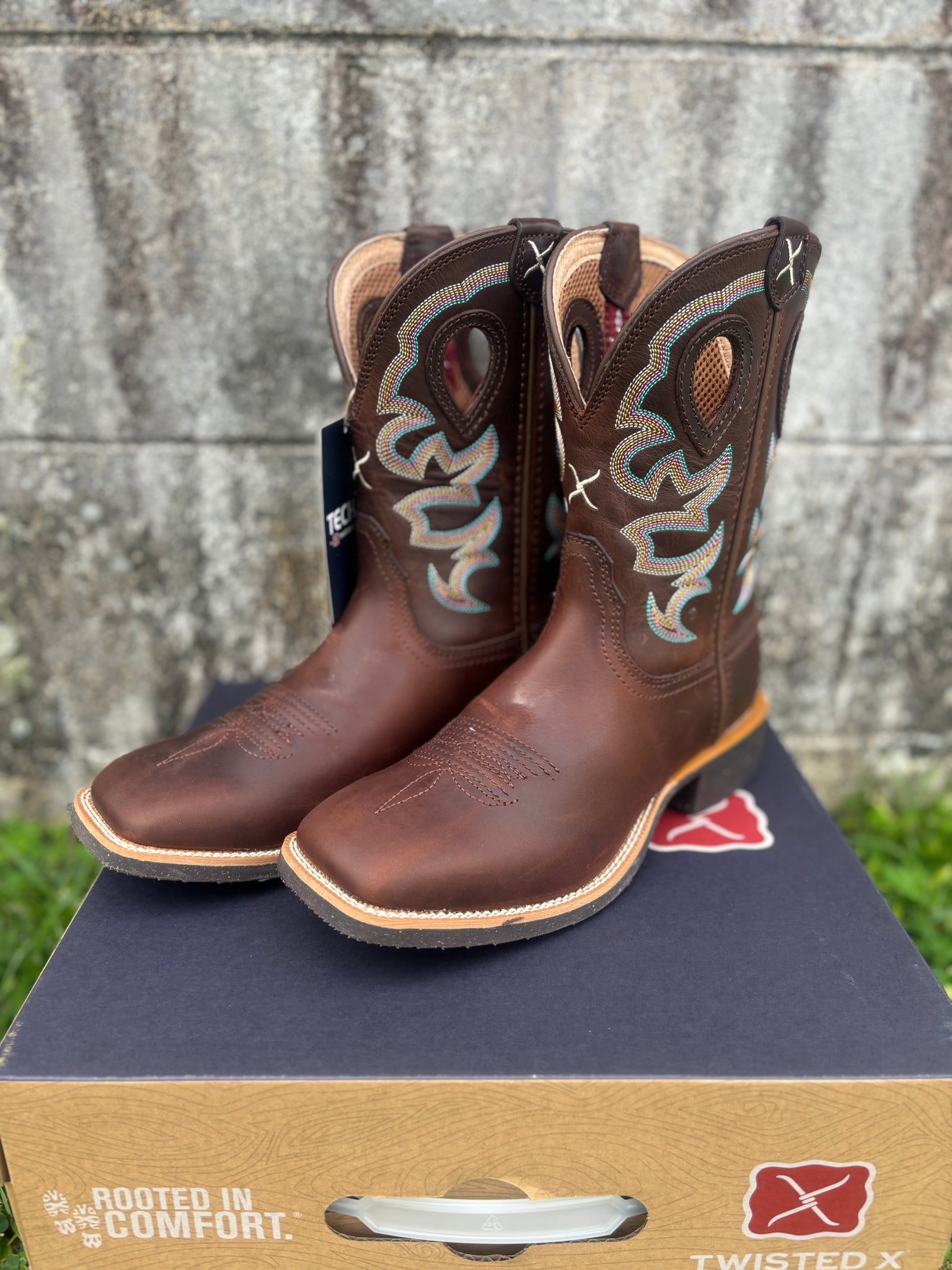 TCWXTR011 Twisted X Ladies 9 Tech X2 Boot Chocolate Truffle/Choc