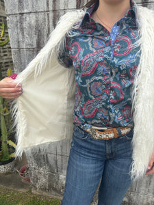 10047252 Ariat Ladies Fae Faux Fur Vest Coconut Milk