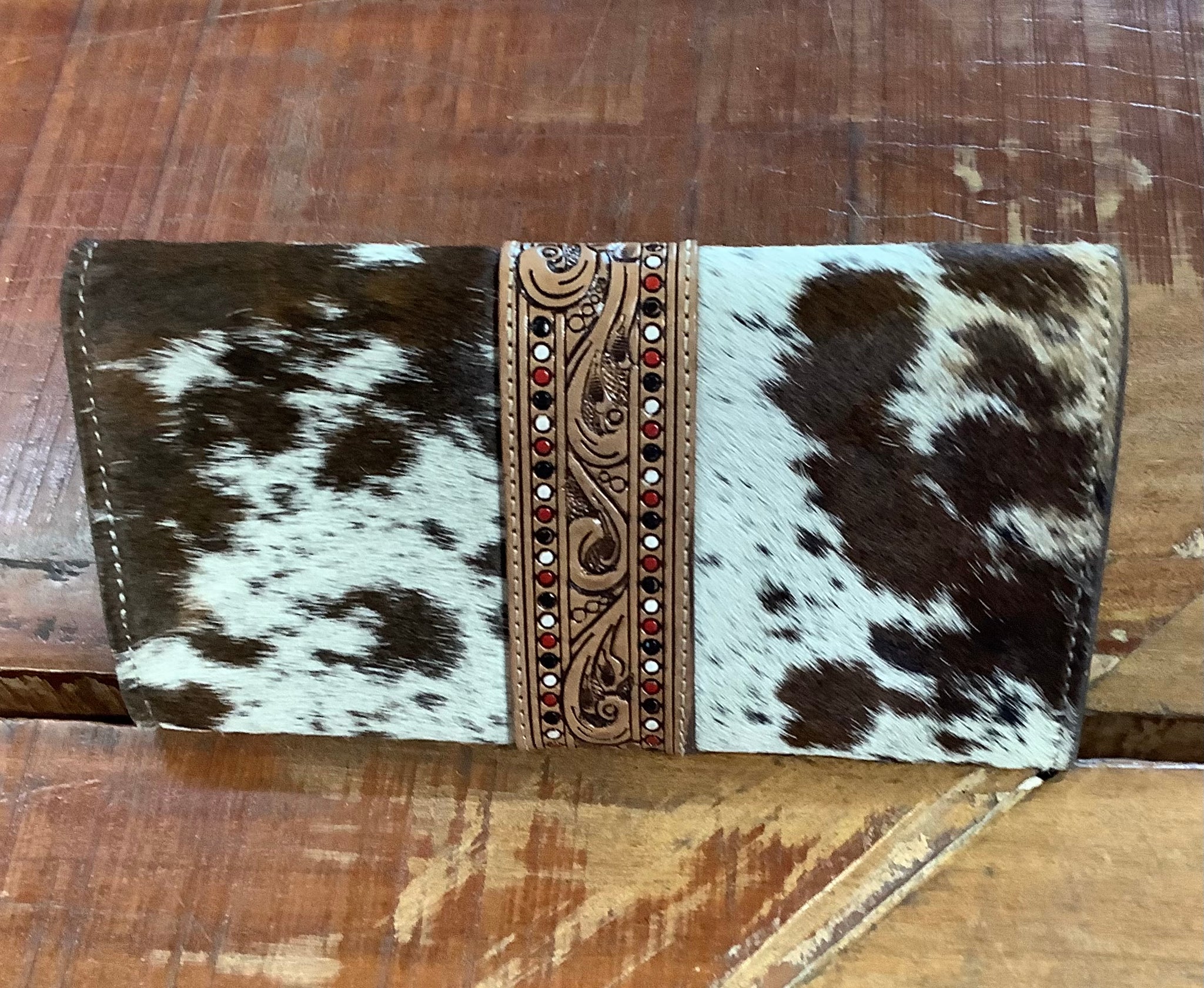 AW-29 The Design Edge Hand Painted Tooling Cowhide Trifold Wallet Brown /White
