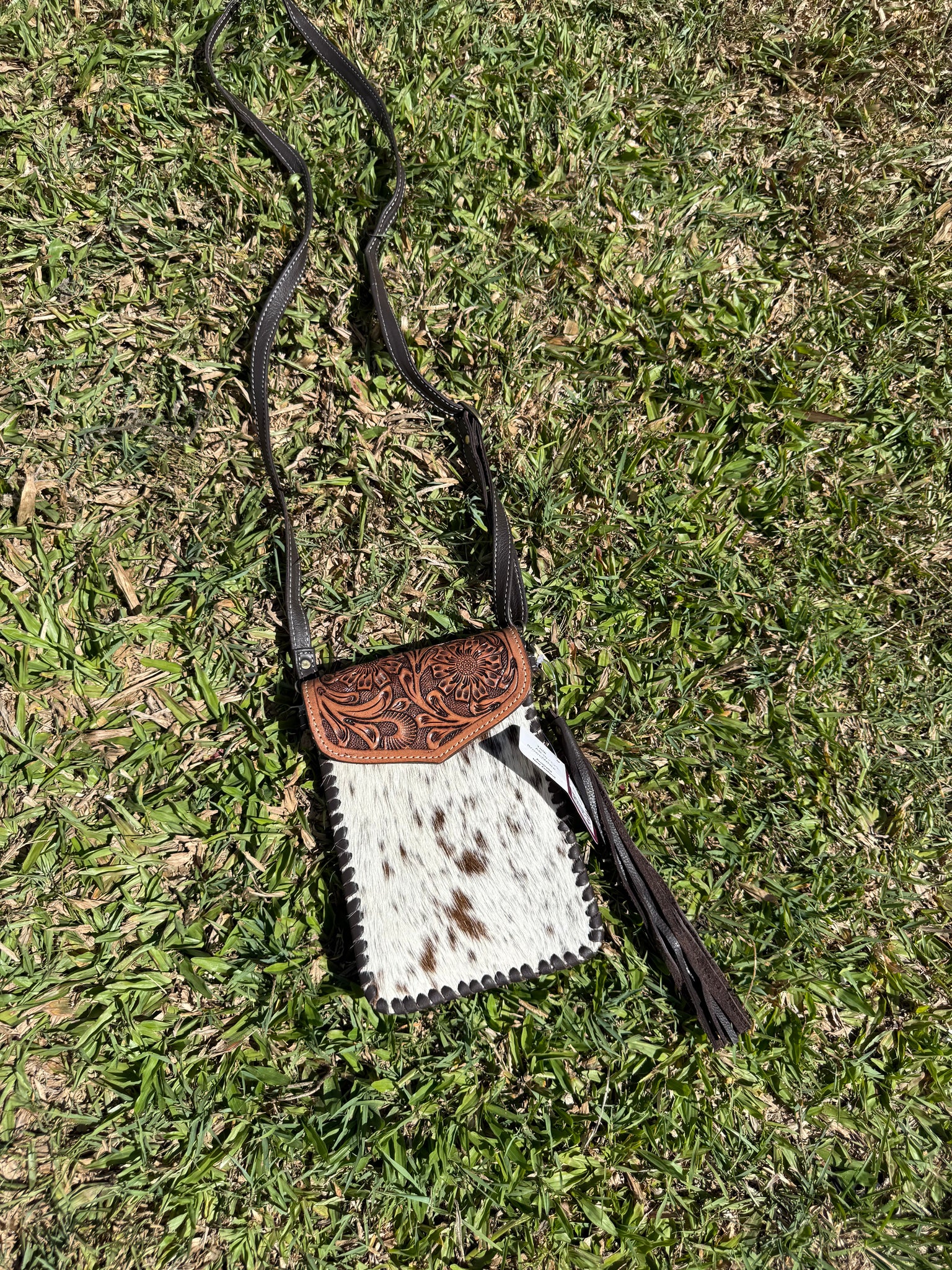 AB-10-01 Tole Cowhide Shoulder Bags