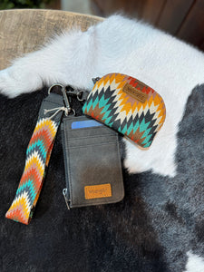 X5S2916WLT Wrangler Southwestern Nevada Dual Pouch Wristlet Bag Multi