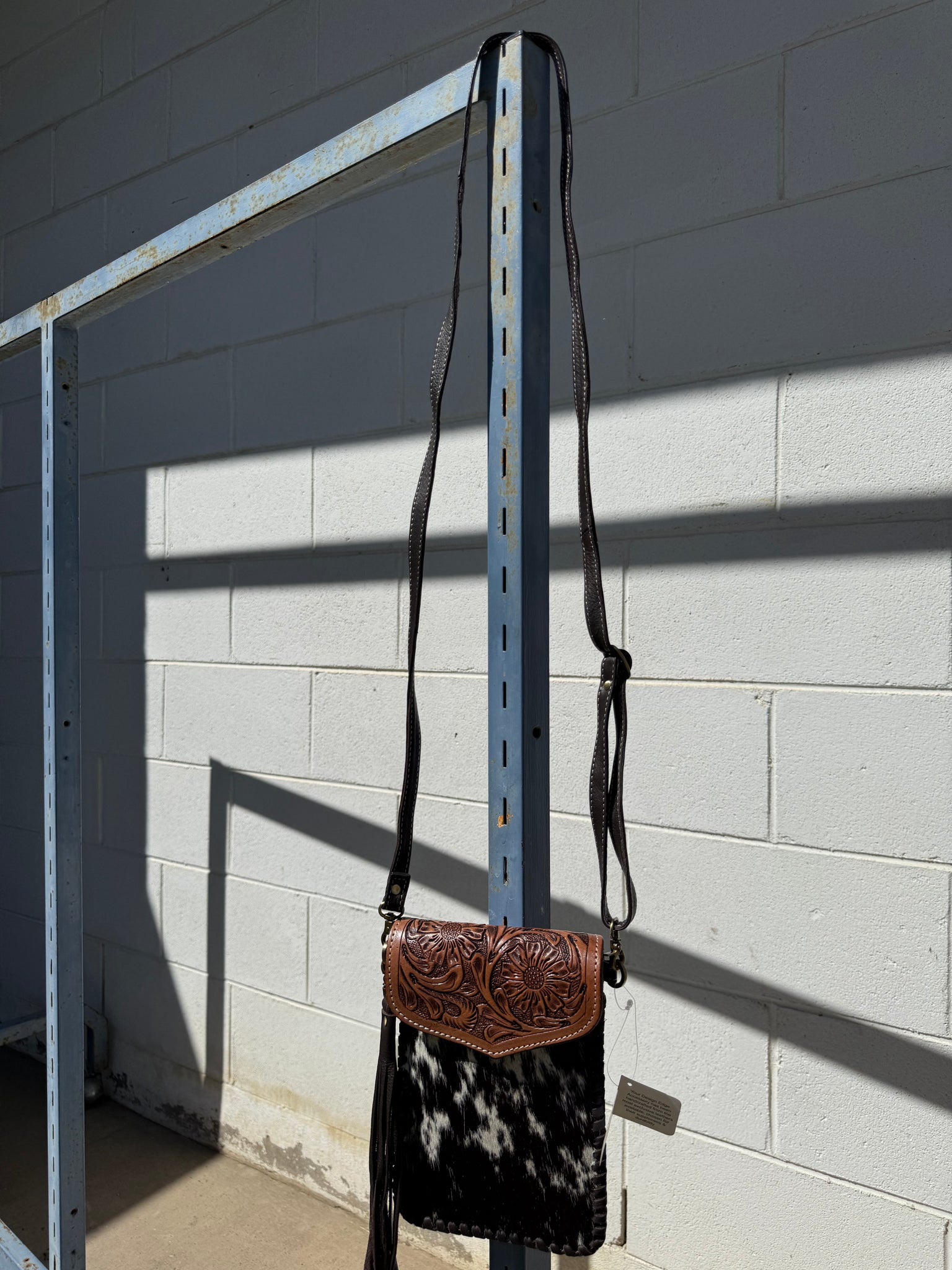 AB-10-04 Tole Cowhide Shoulder Bags