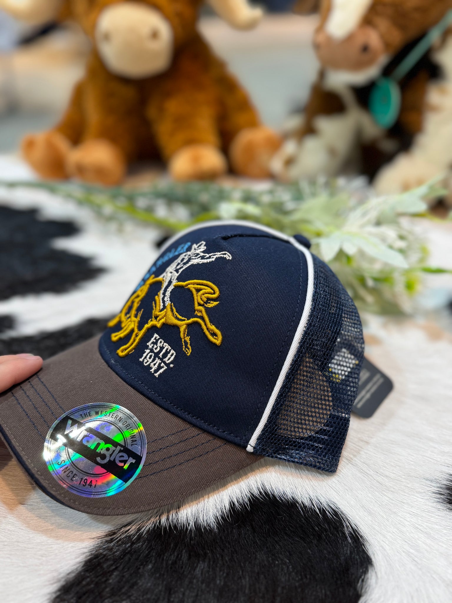 X5S3952CAP Wrangler Kids Robert Trucker Cap Navy/Dark Tan