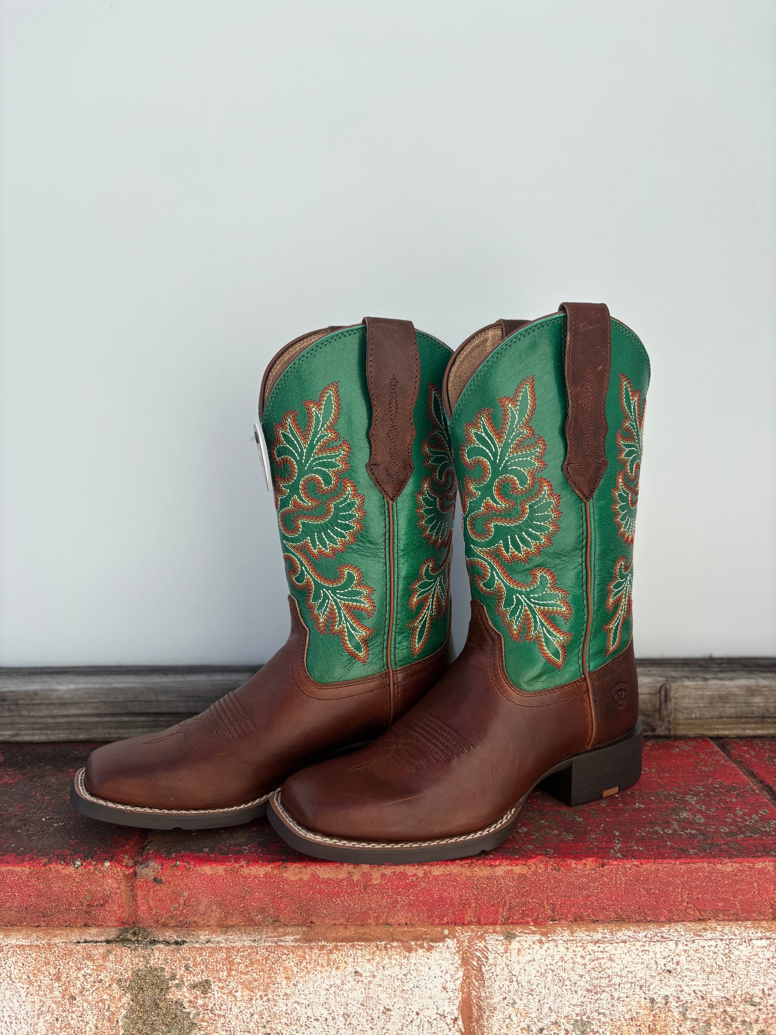 Ariat Ladies Round Up Wide Square Toe Stretchfit Western Boot Arizona Brown/Aged Jade