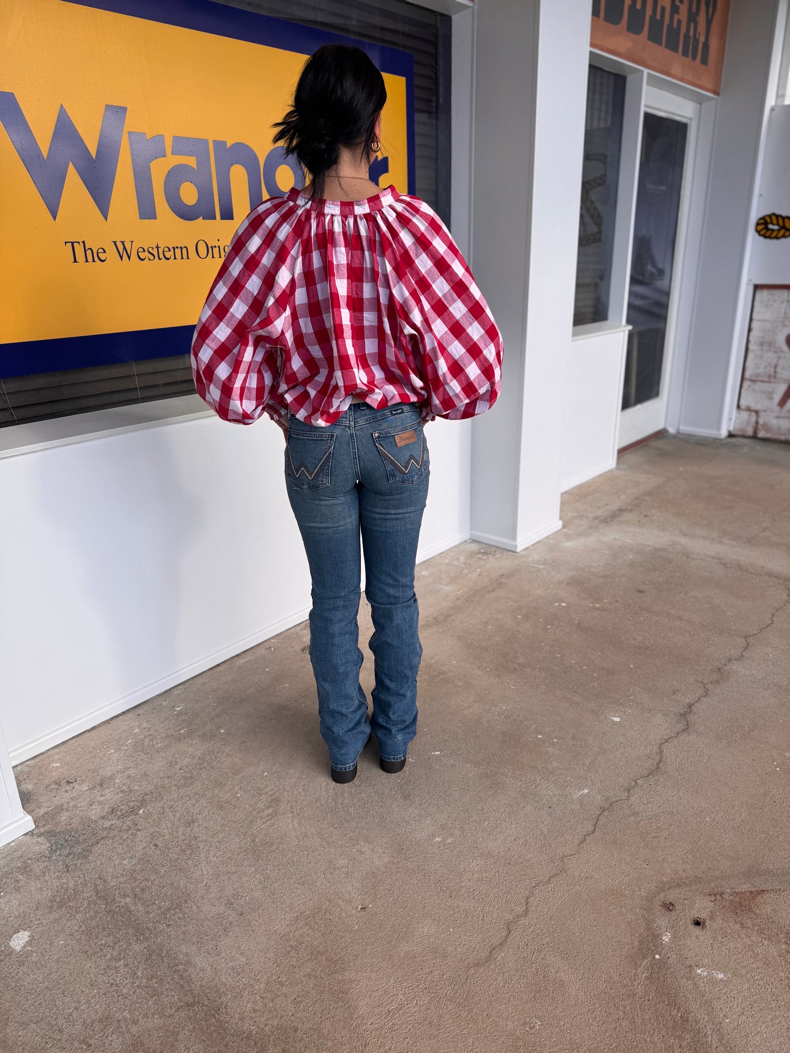 112371906 Wrangler Ladies Mae Bootcut 34" Leg Jeans