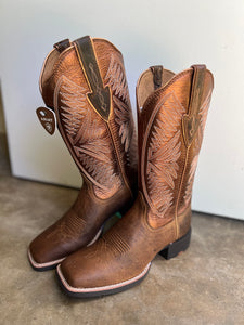 10051066 Ariat Ladies Round Up Ruidoso Boots Pearl/Burnished Chestnut