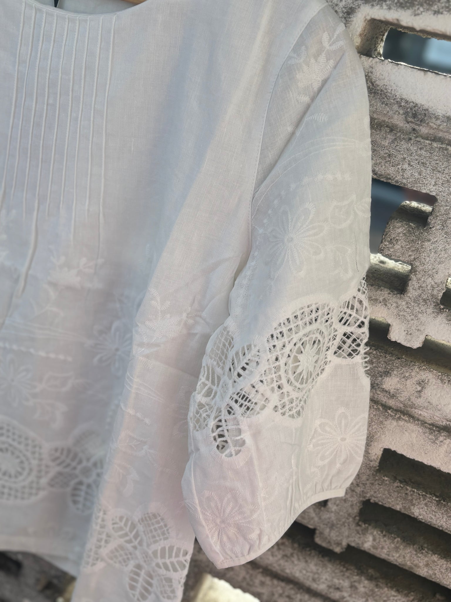 Corfu Embroidered Linen Cotton Shirt White