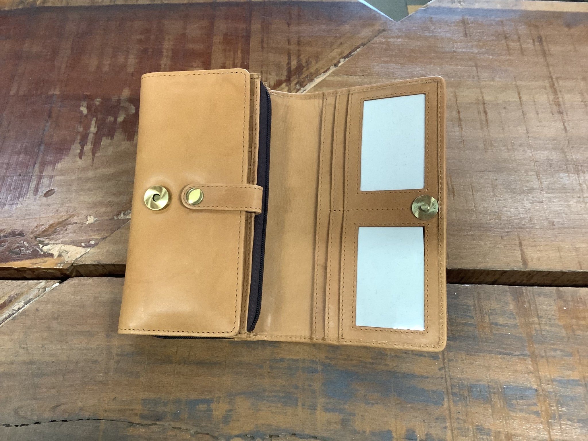 The Design Edge New York Ladies Cowhide Wallet Jersey Hairon and Leather Tan