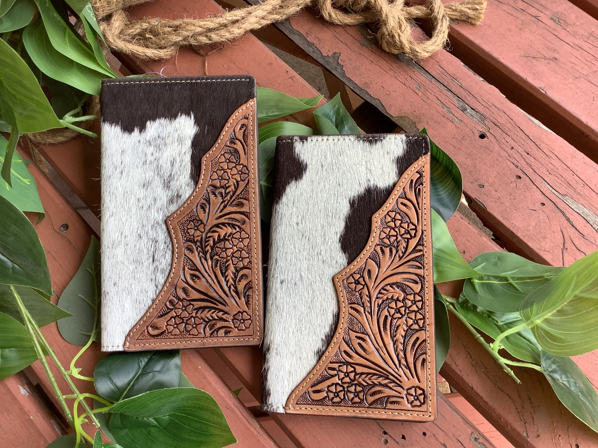 AW-22 The Design Edge Calama Slim Cowhide Wallet Brown & White