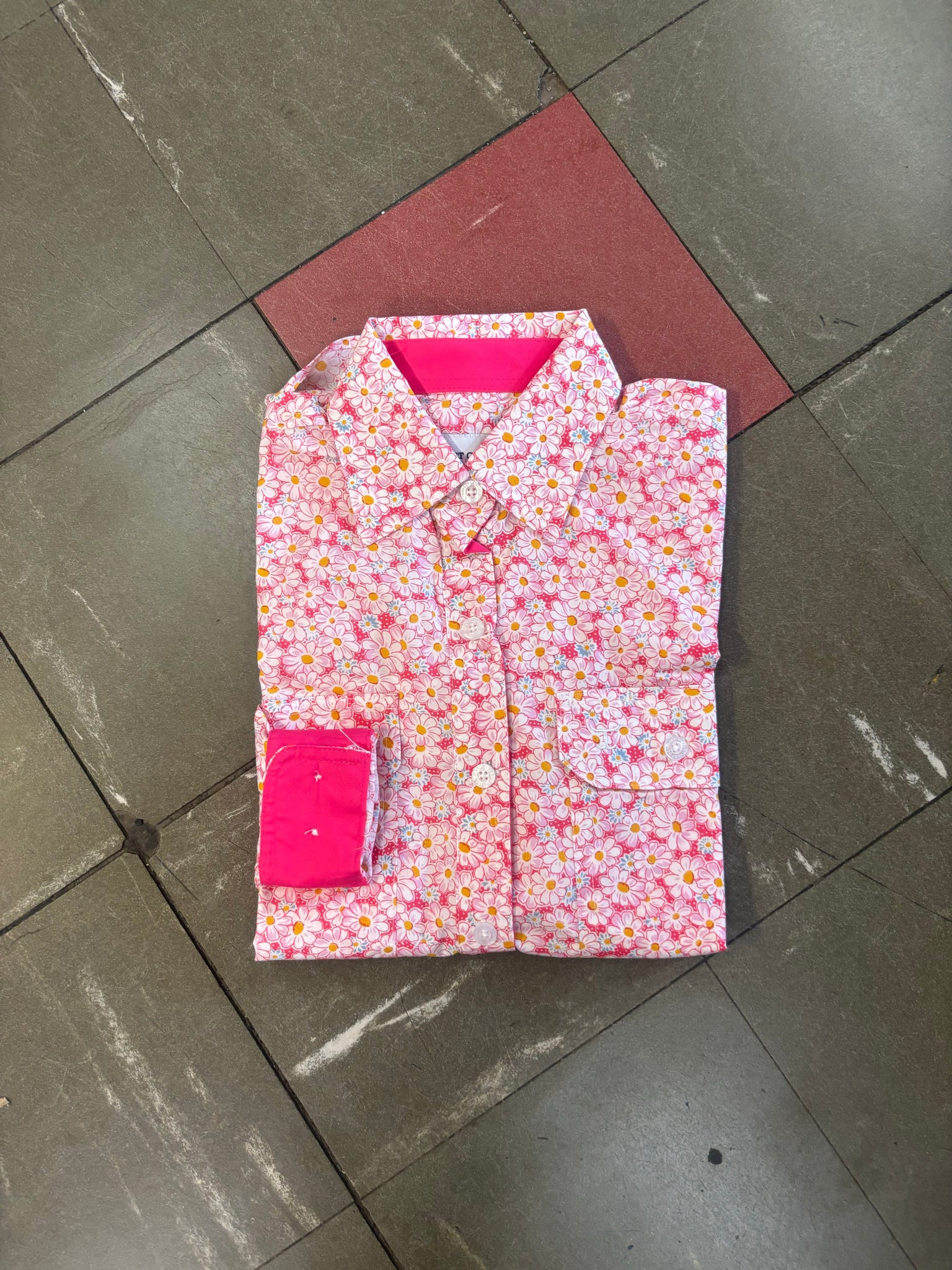 WWLS2405 Just Country Ladies Abbey Full Button Print Workshirt Hot Pink Daisies