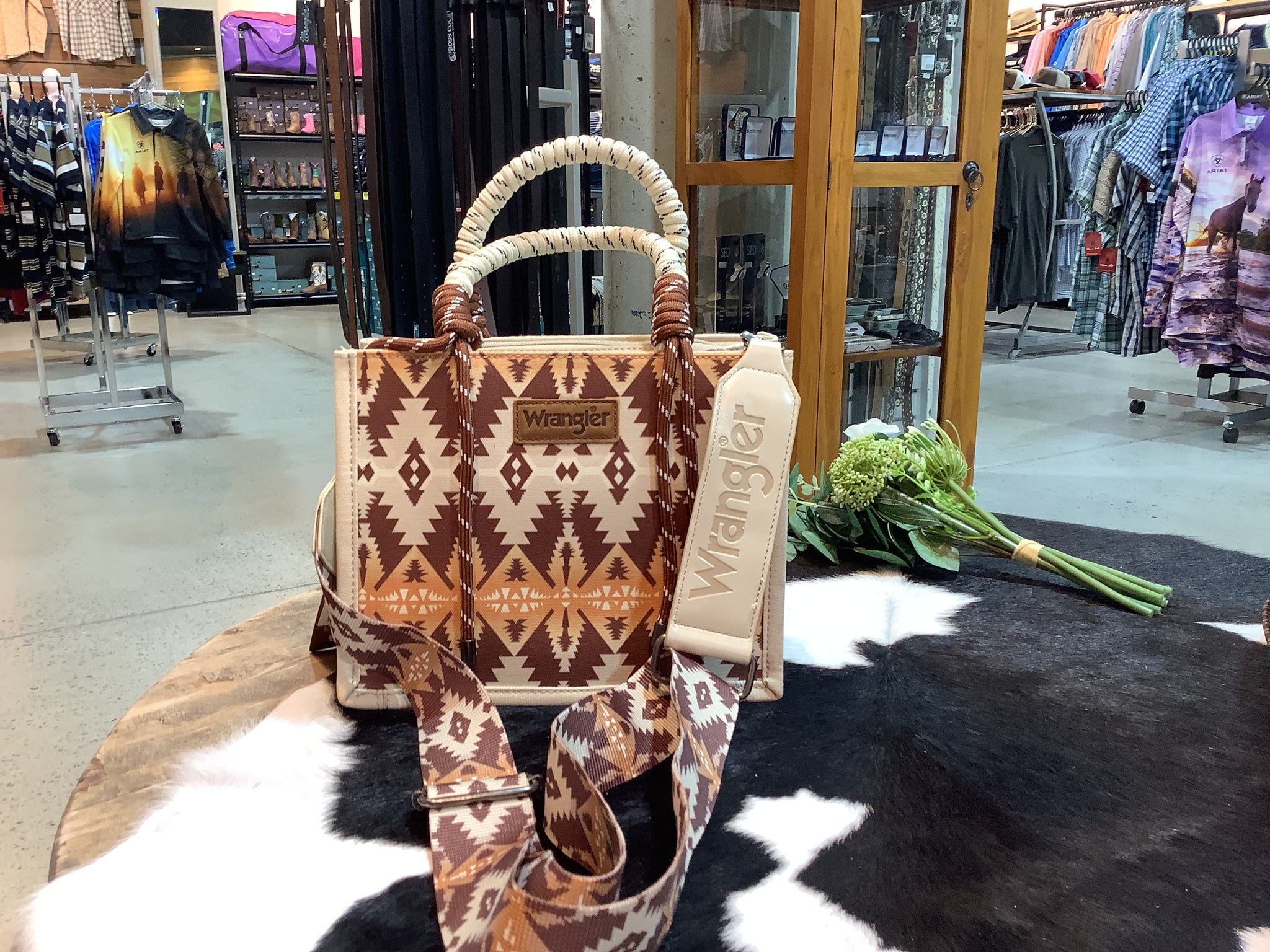 X5S2901BAG Wrangler Southwestern Rope Handle Bag Mocha