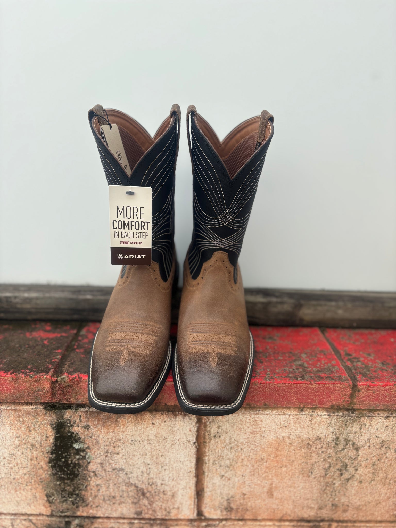 Ariat Mens Sport Wide Square Toe Boots Barley Brown/Matte Black
