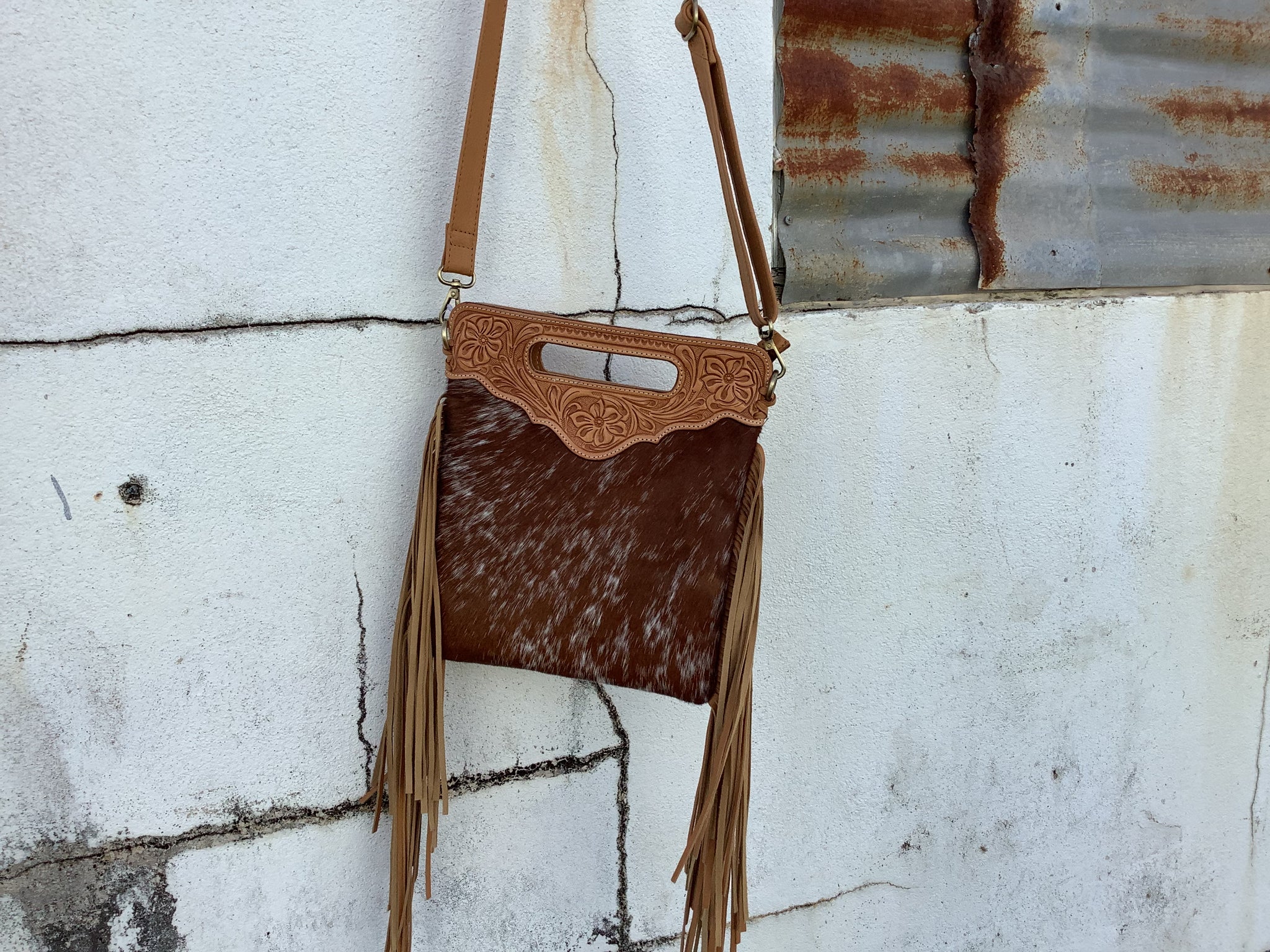 White leather outlet fringe bag