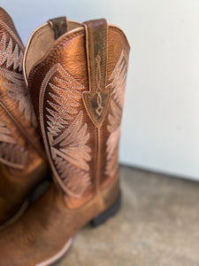 10051066 Ariat Ladies Round Up Ruidoso Boots Pearl/Burnished Chestnut