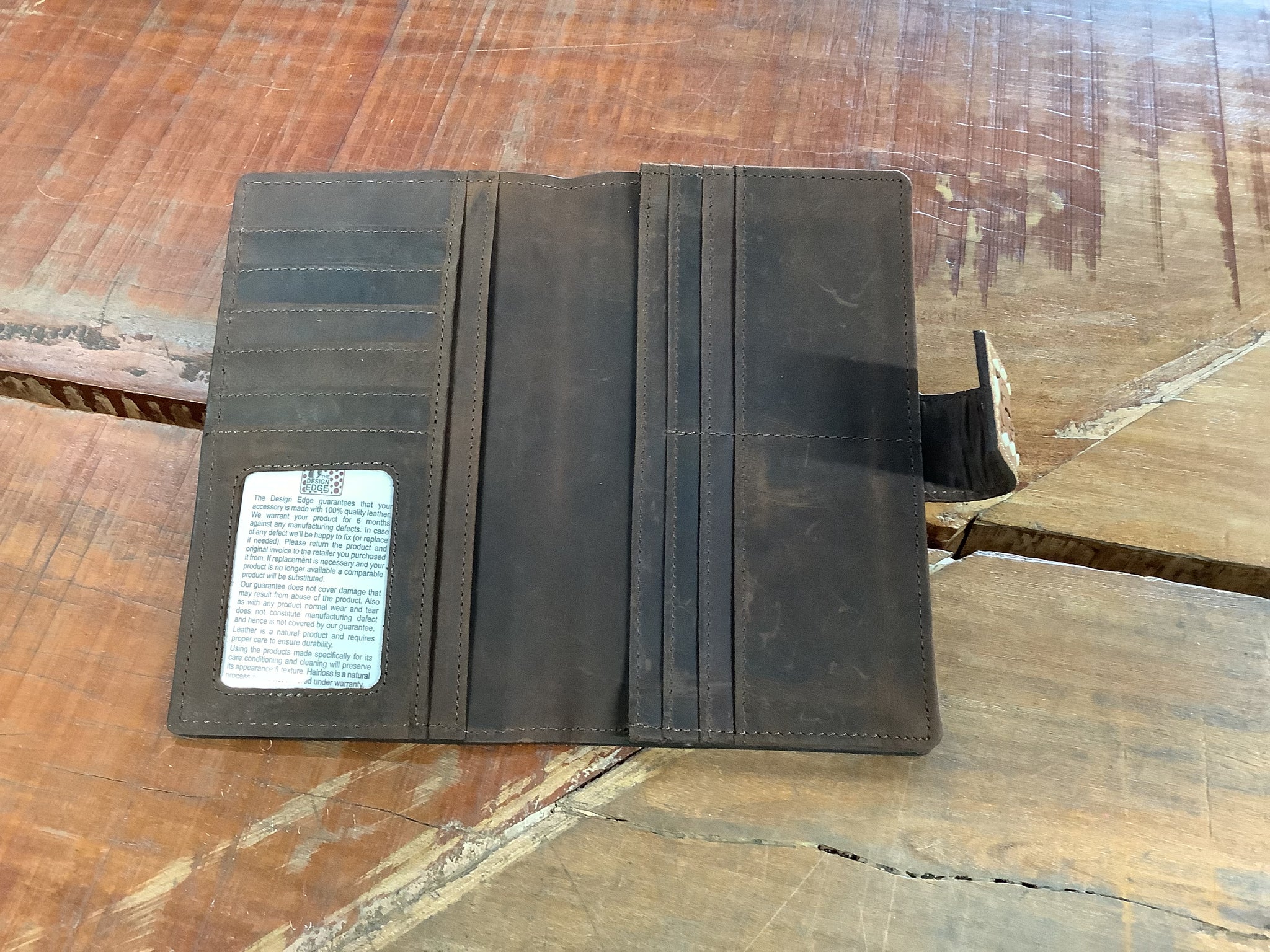 The Design Edge Manta Tooling Leather Slim Button Wallet Brown/White