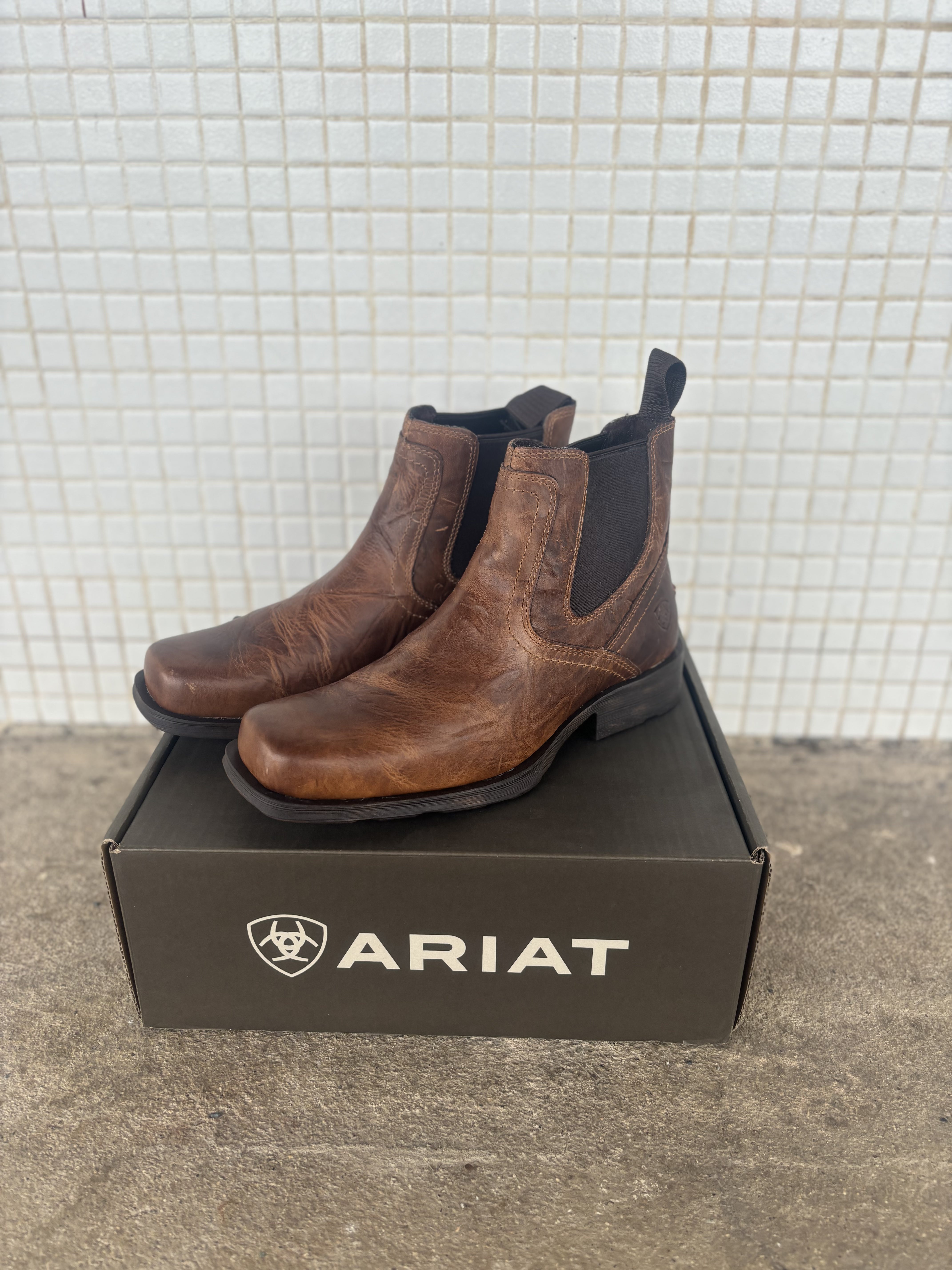 10019868 Mens Ariat Midtown Rambler Boot Barn Brown LittleBit Country