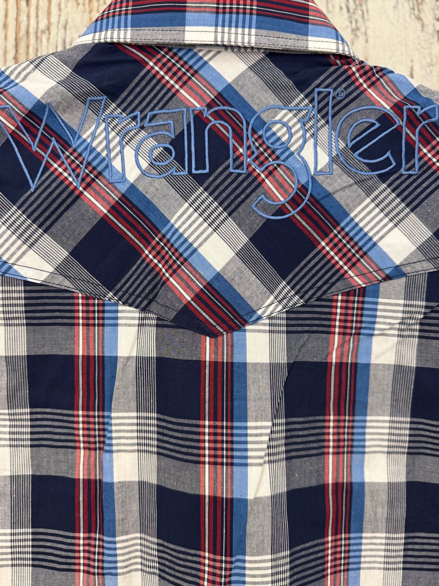 X5S1117371 Wrangler Mens Phillip S/S Shirt Navy/Red