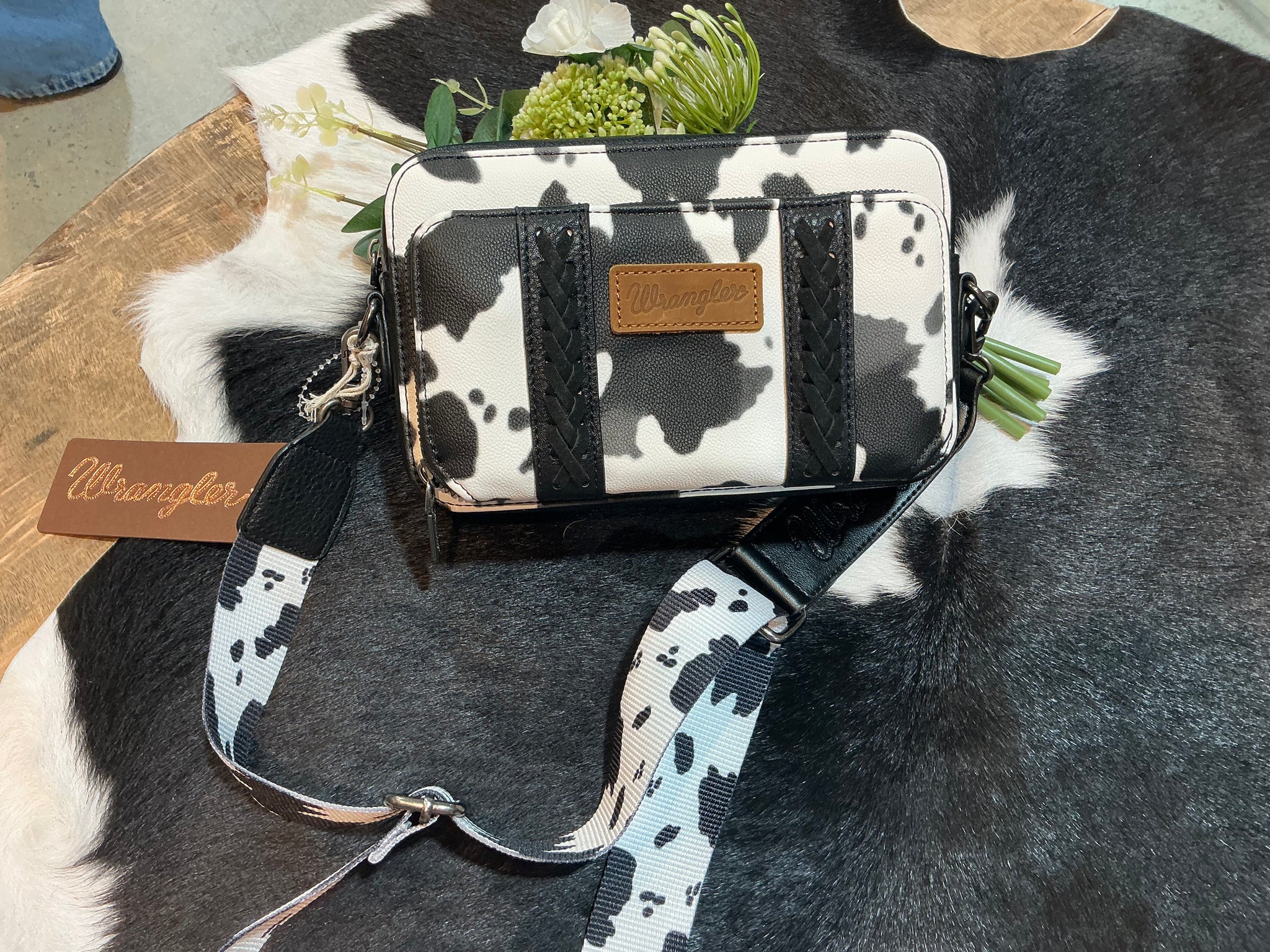X5S2936BAG Wrangler Southwestern Cow Print Small Crossbody Bag Black