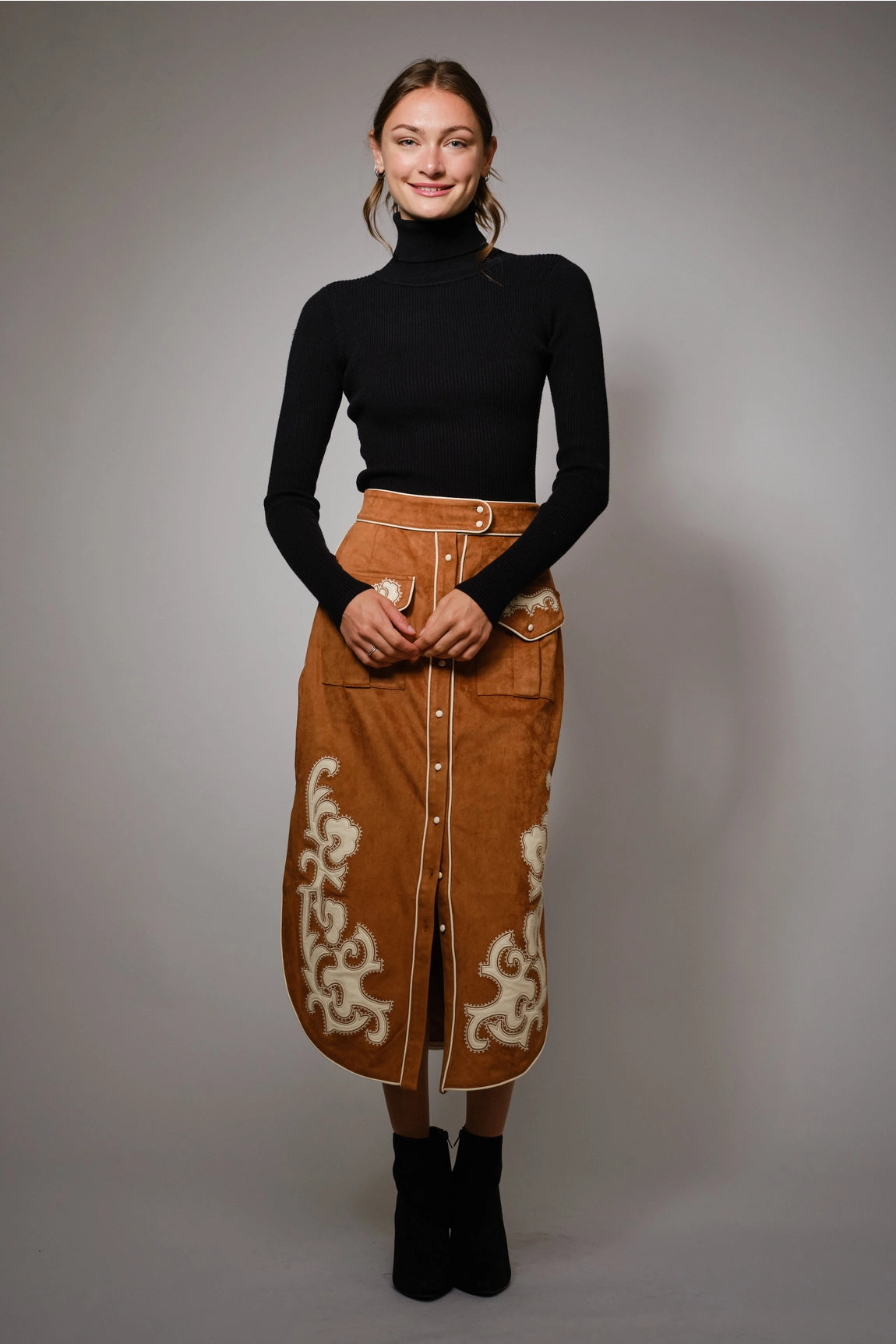 95595S - Suede Embroidered Patch Midi Skirt