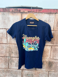 X3S2598762 Wrangler Ladies Quinn S/S Tee Navy