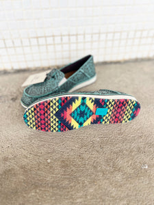 10046921 Womens Cruiser Turquoise Blanket Emboss Cruiser