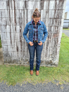 09MWTDS34 Wrangler Q Ladies Essential Straight Reg Leg Jean