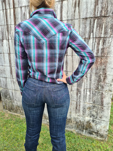 LWE461M Wrangler Q Ladies Essential L/S Shirt