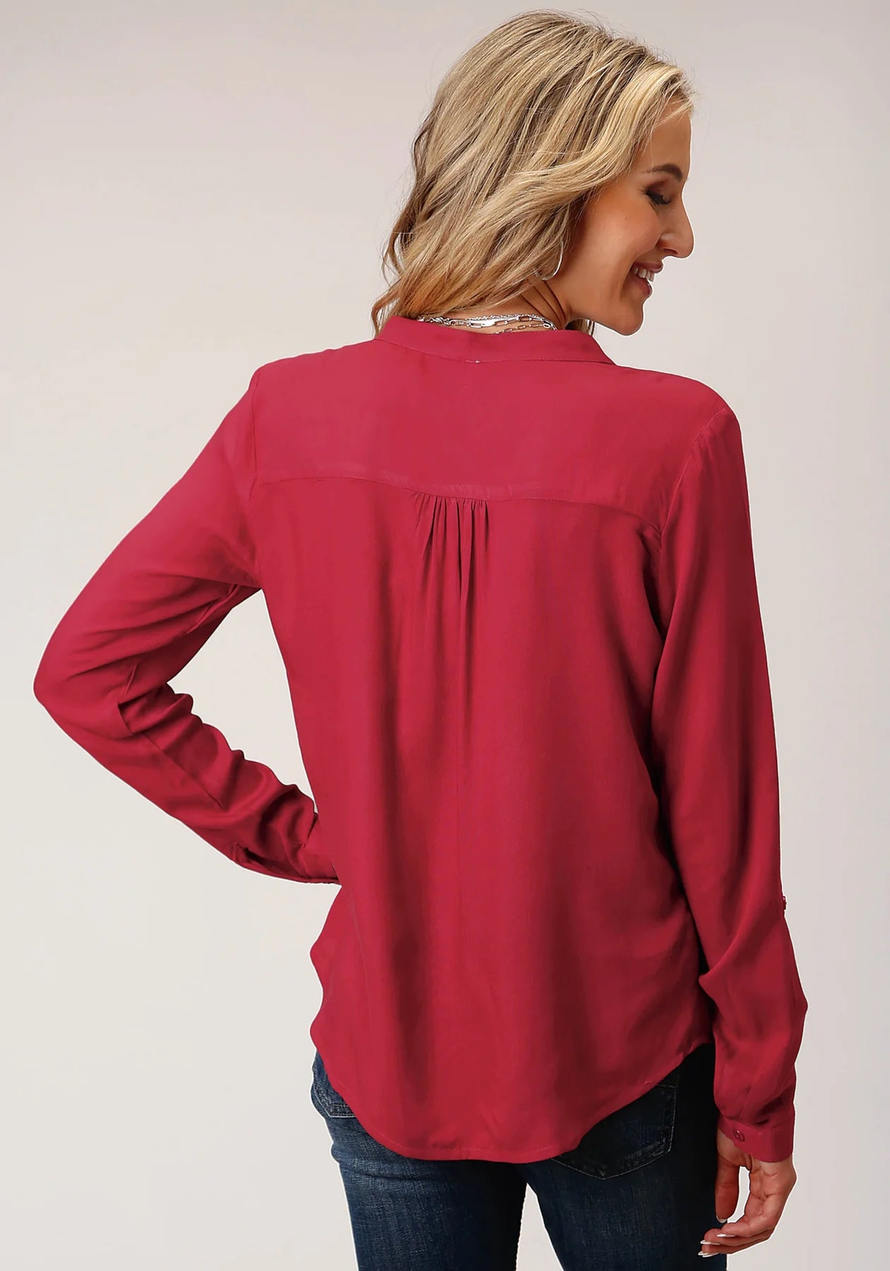 Roper Ladies Studio West Collection Long Sleeve Blouse Red