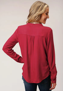 Roper Ladies Studio West Collection Long Sleeve Blouse Red