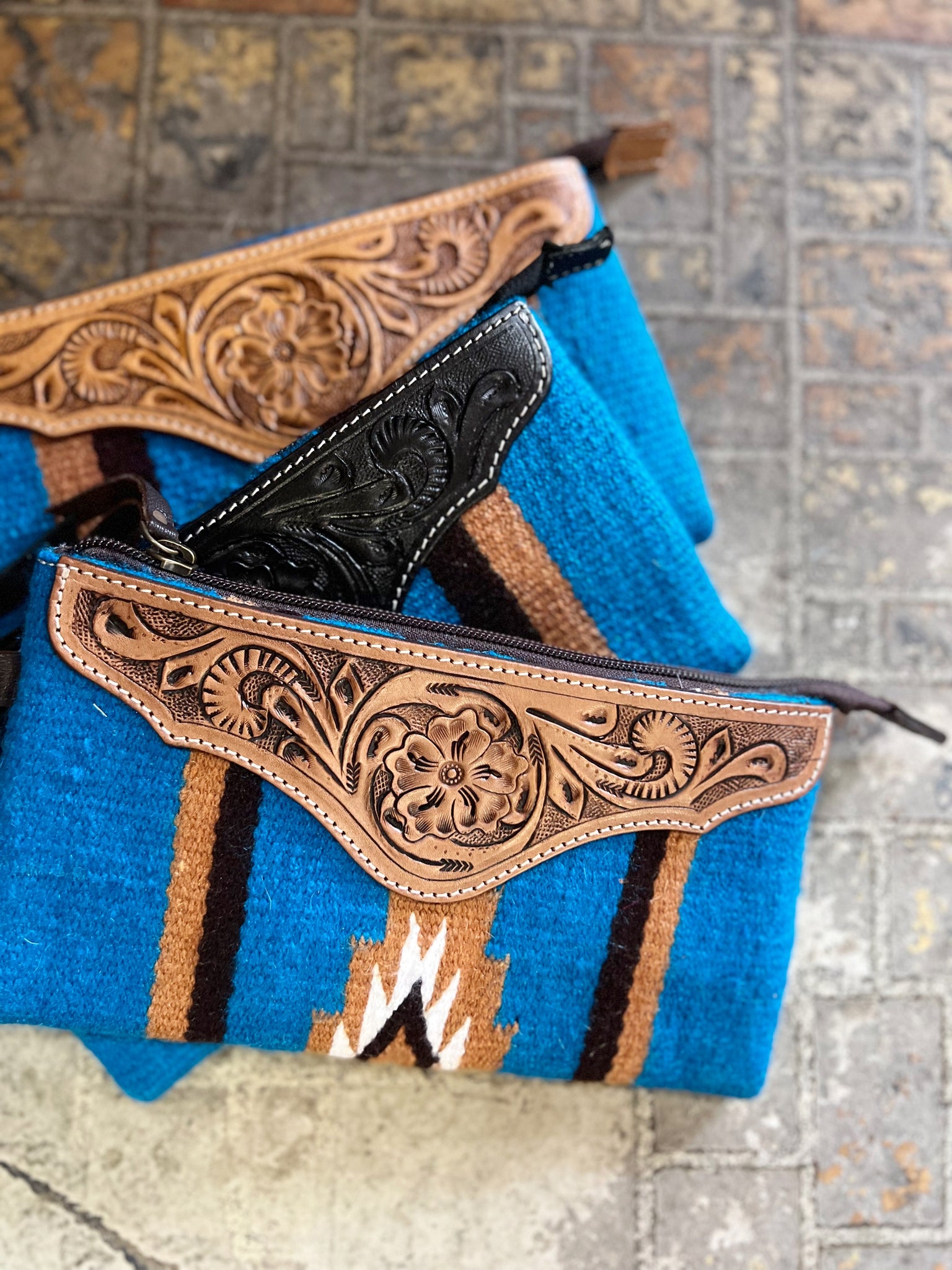 TSB41E The Design Edge Tooled Leathered Blue Saddle Blanket Clutch