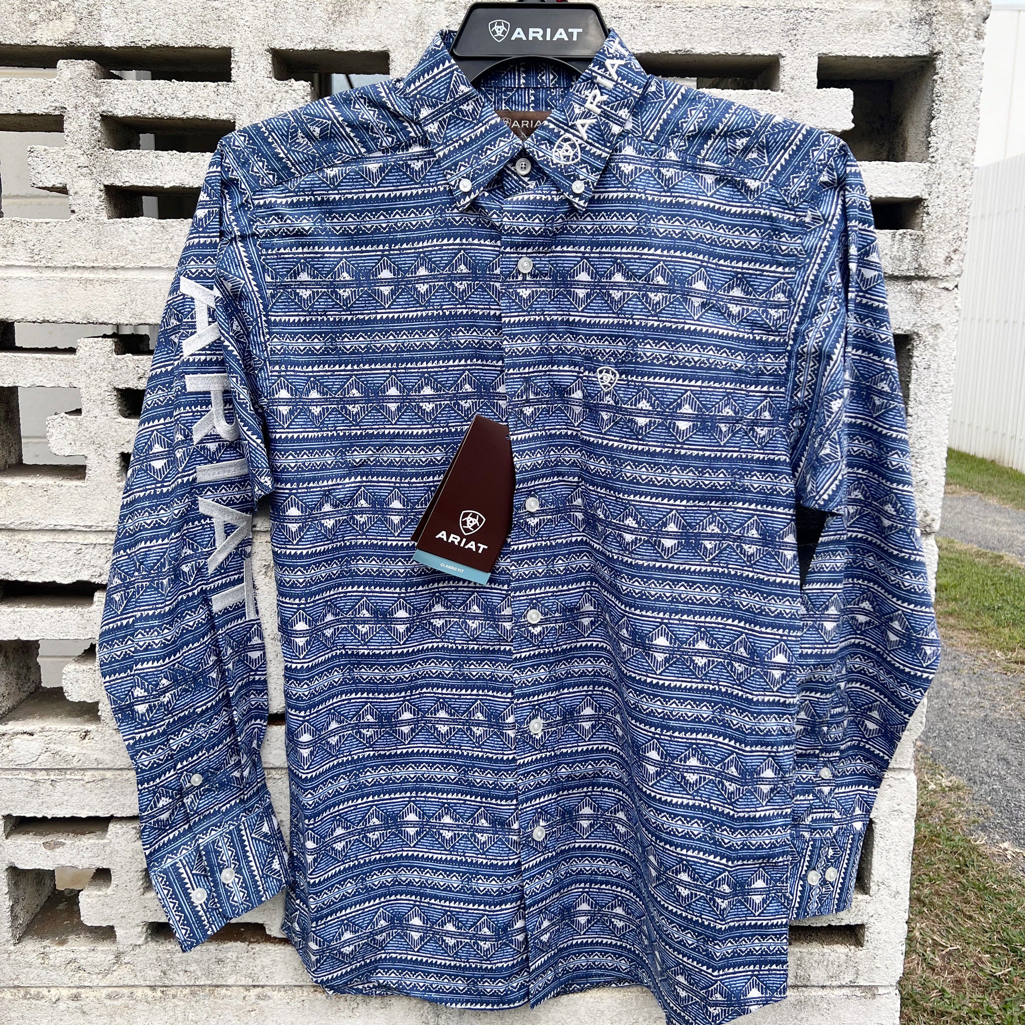 10039695 Ariat Mens Team Justin Classic L/S Shirt Marine Blue
