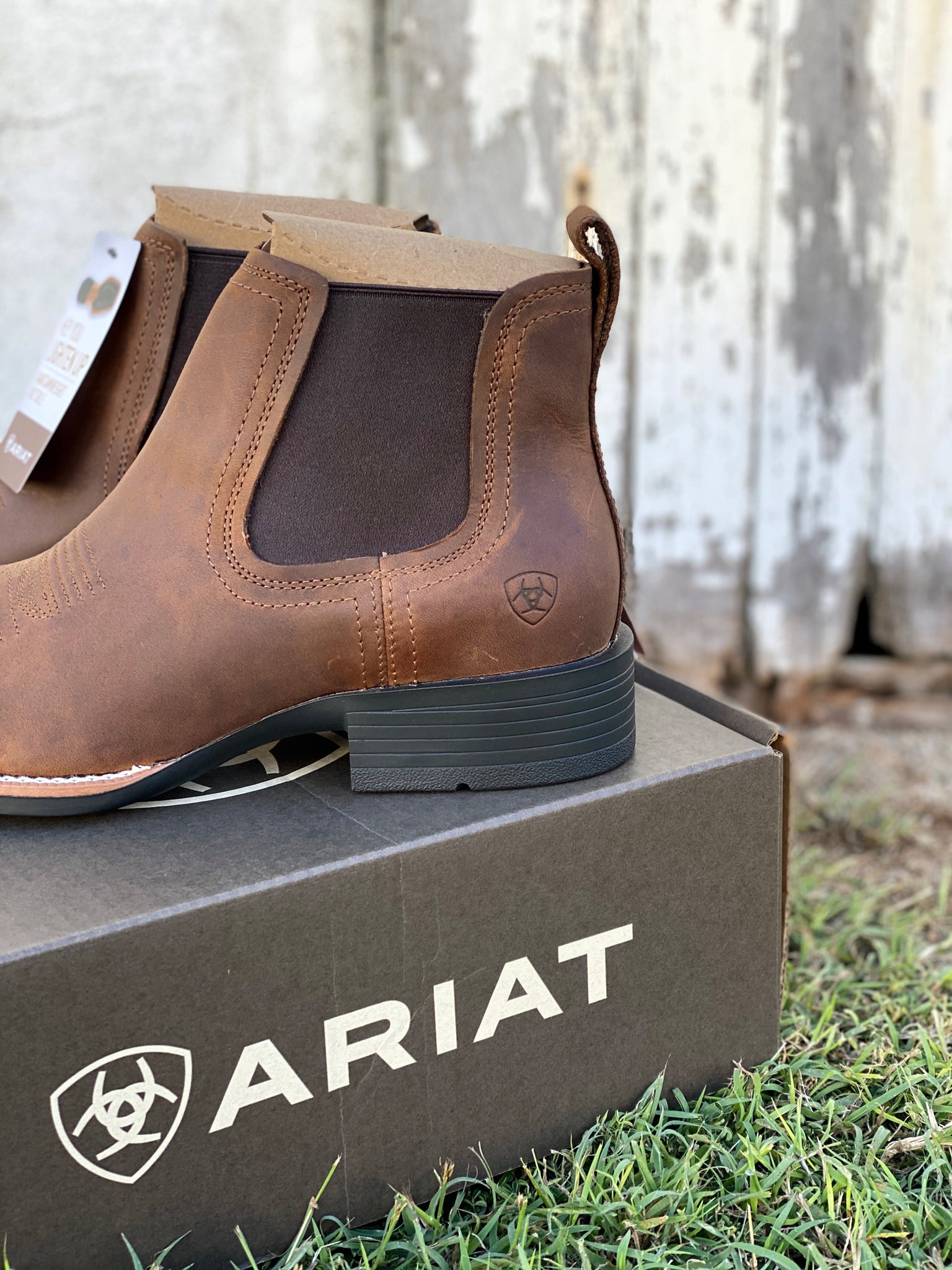 Ariat Sport Booker Boot Distressed Tan