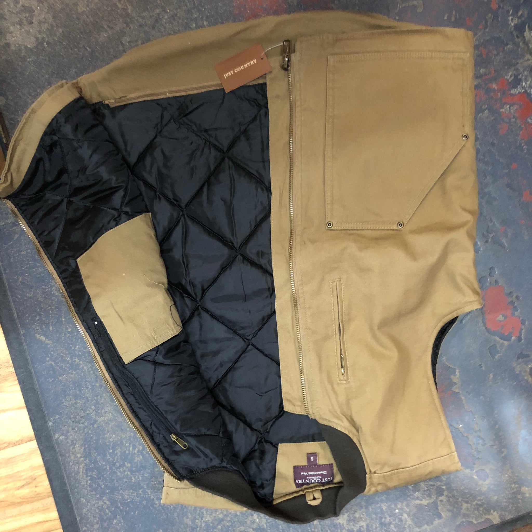 MWOV1916Mens Diamantina Vest - Khaki