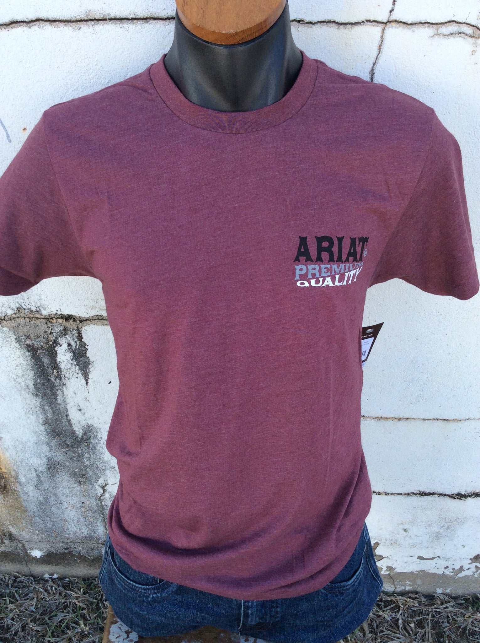 10036561 Ariat Mens Quality Boots Tee Burgundy