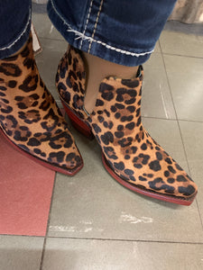 10033883 Ladies Ariat S20 Dixon Haircalf Leopard Hair On Shoes