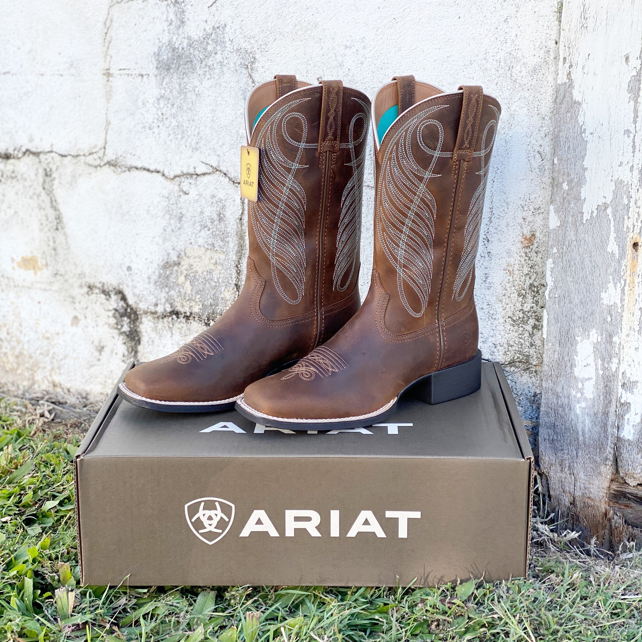 10018528 Ariat Ladies Round Up Boot Powder Brown