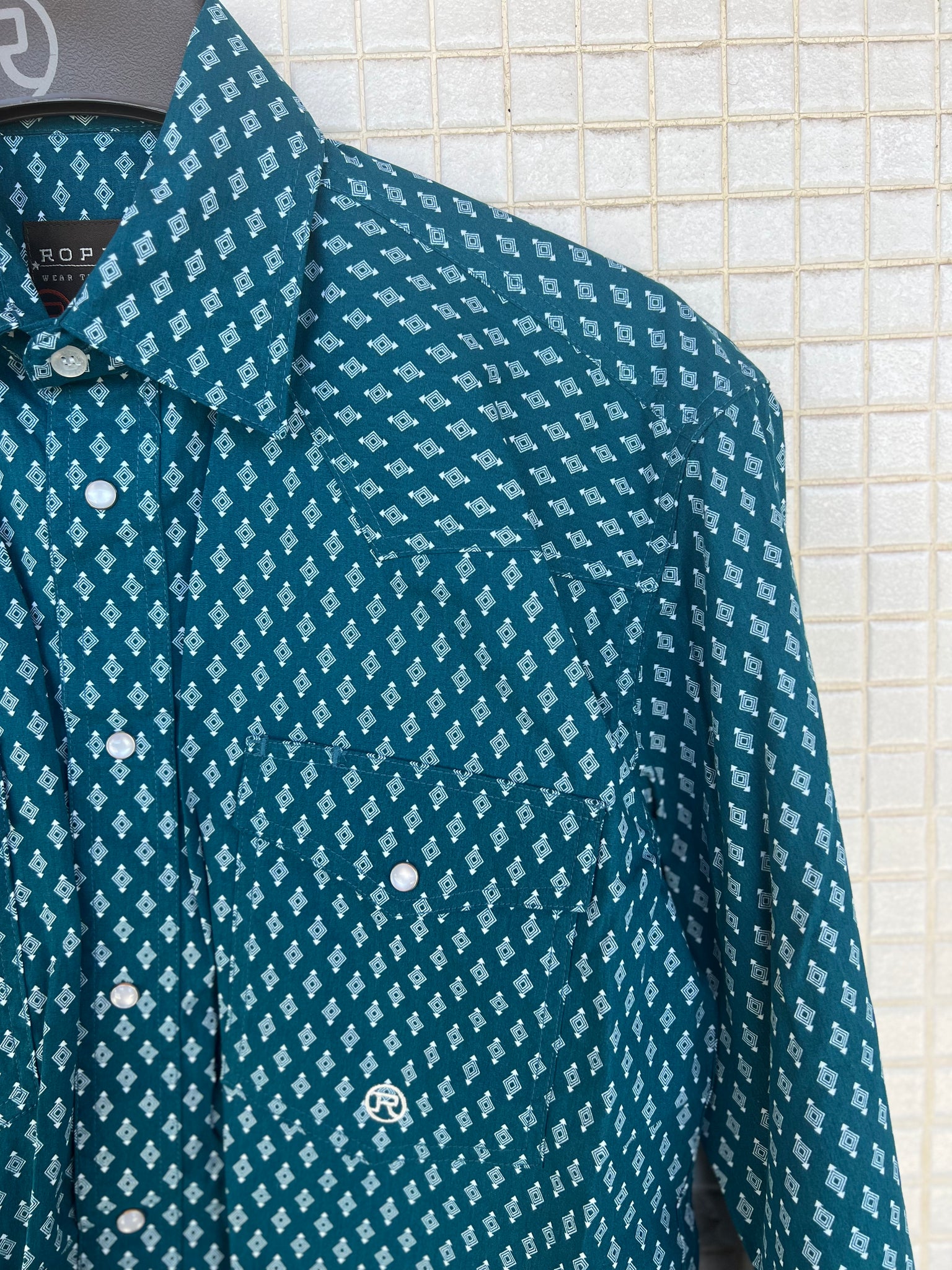 3-01-225-181 Roper Mens Aramillo Collection LS Shirt Print Green